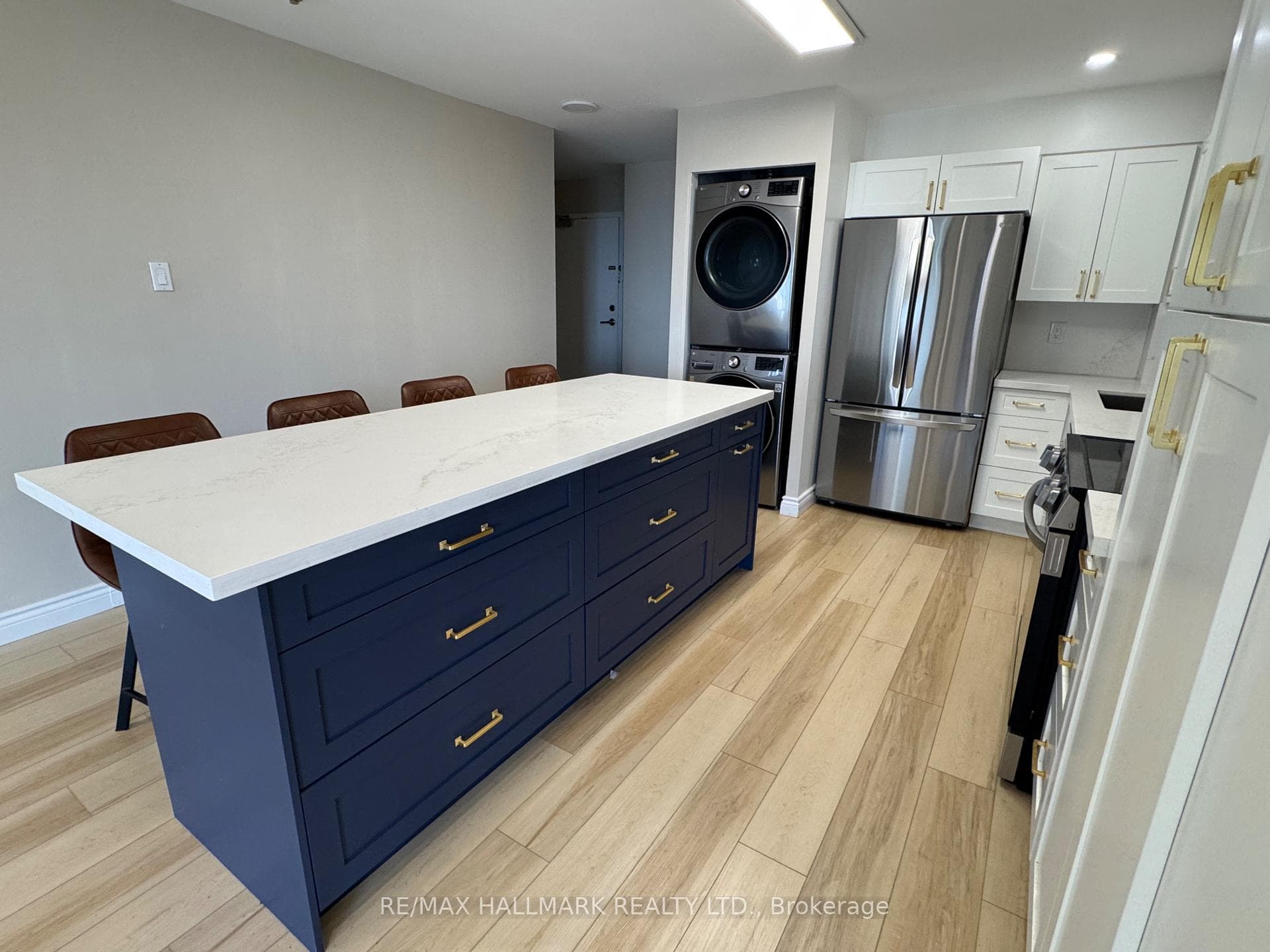 8 Silver Bell Grove Unit 1007 photo 3