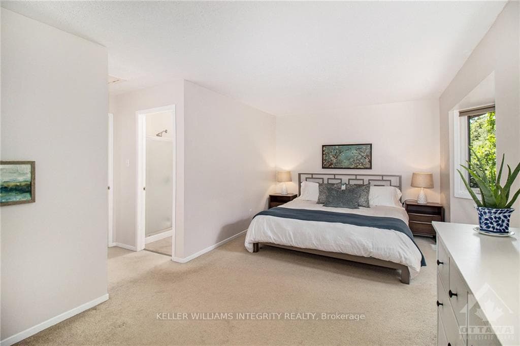 134 MORESBY Drive photo 17