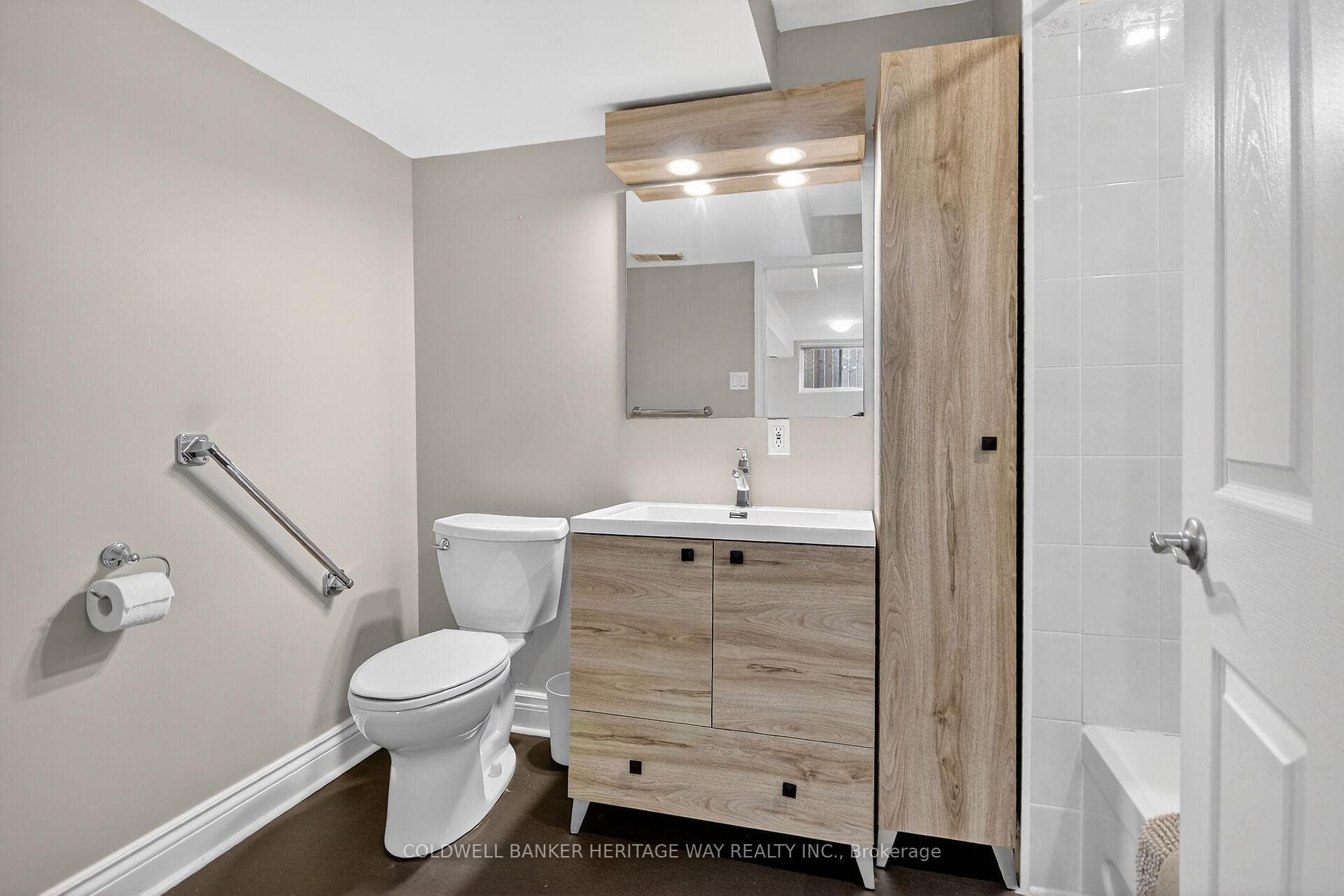160 Patterson Crescent photo 25