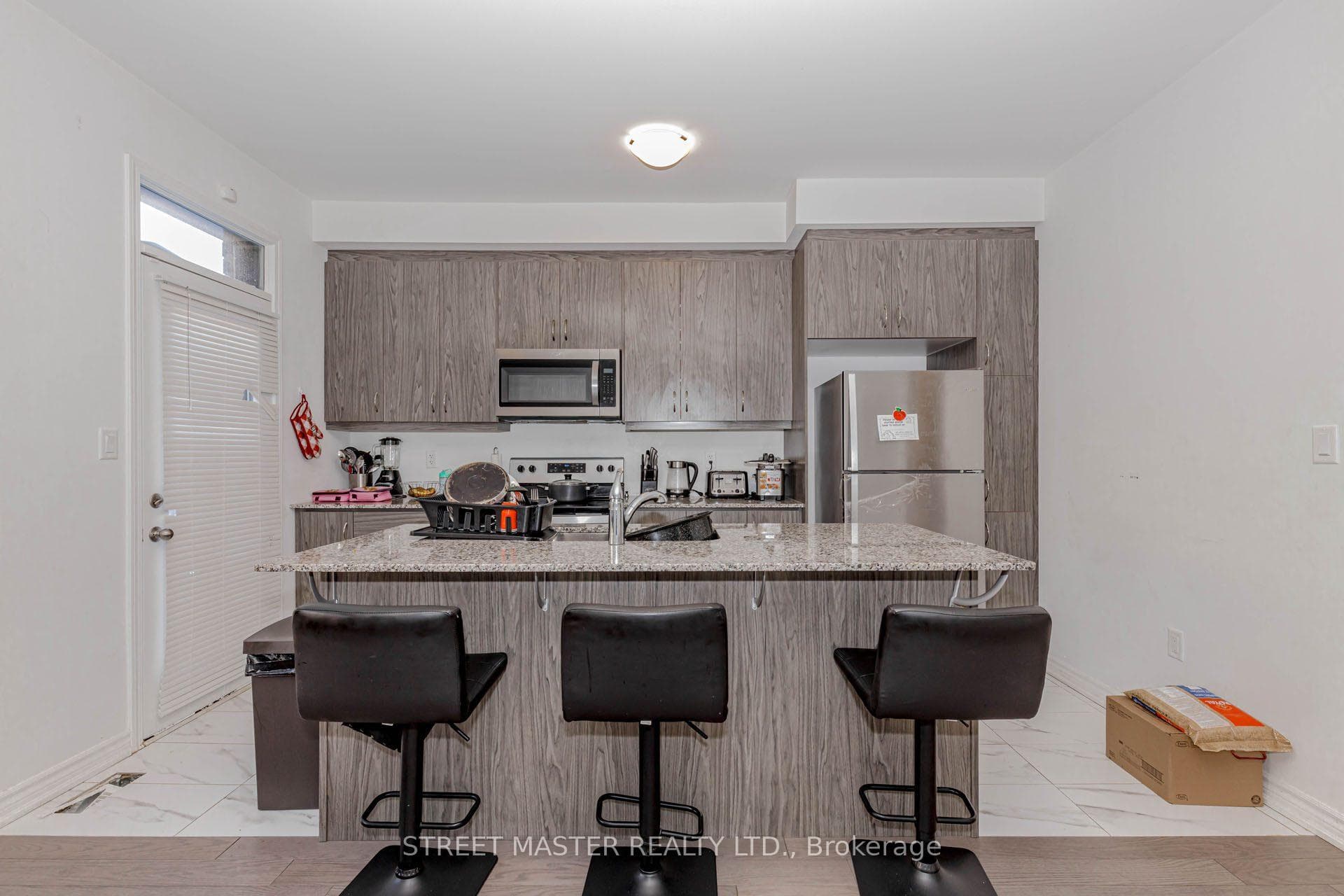90 Keppel Circle photo 14
