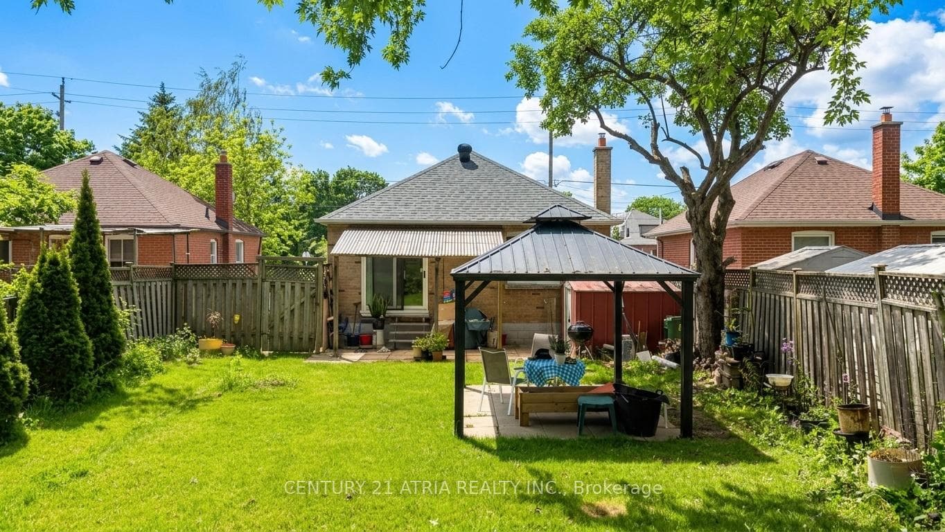 115 Ellington Drive photo 22