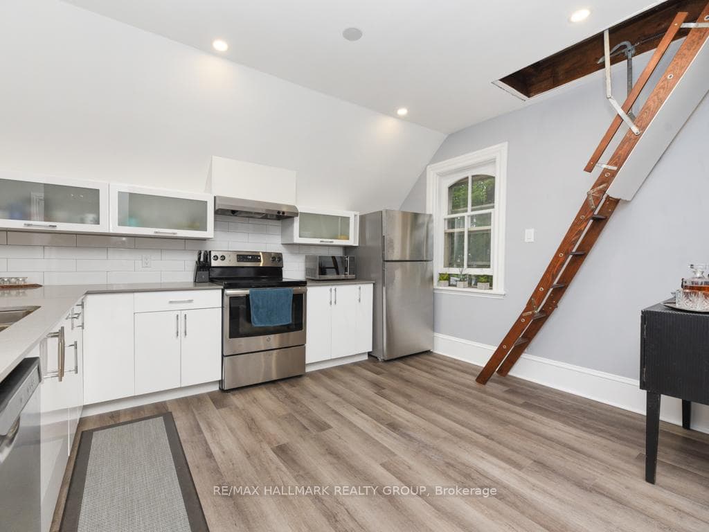 419 BESSERER Street photo 9