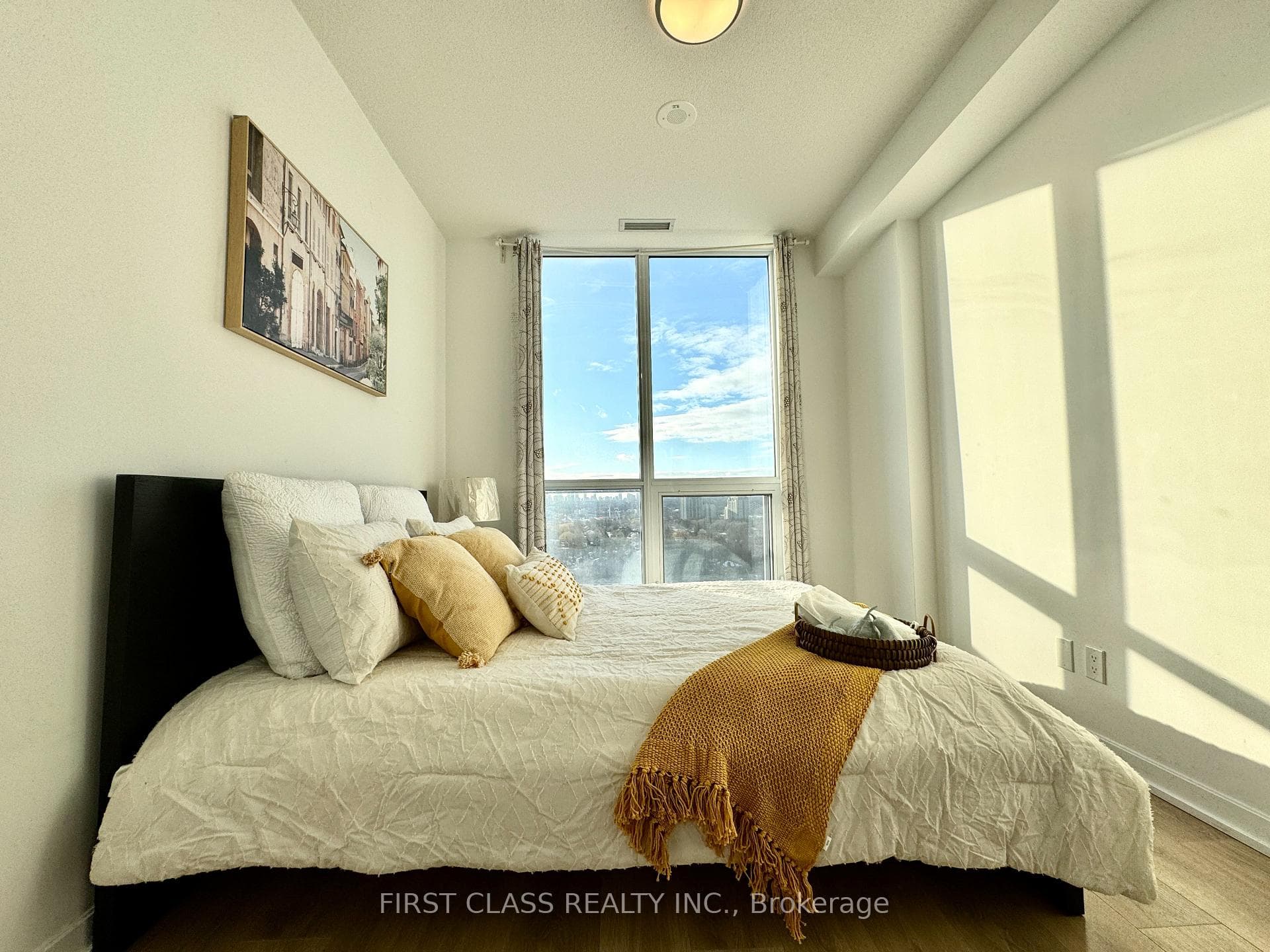 36 Forest Manor Road Unit 709 photo 5