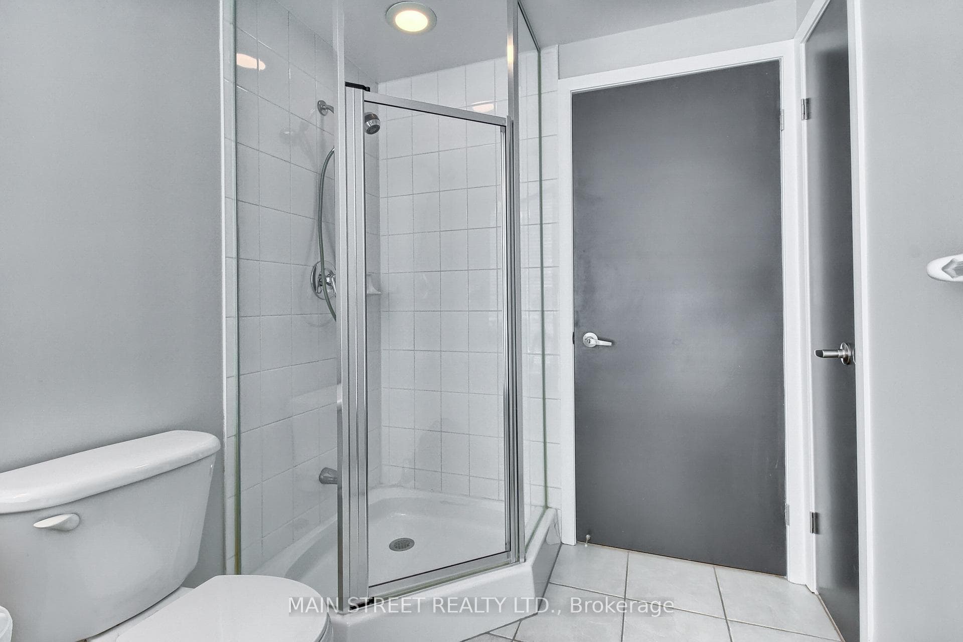 2067 Lake Shore Boulevard Unit 405 photo 33