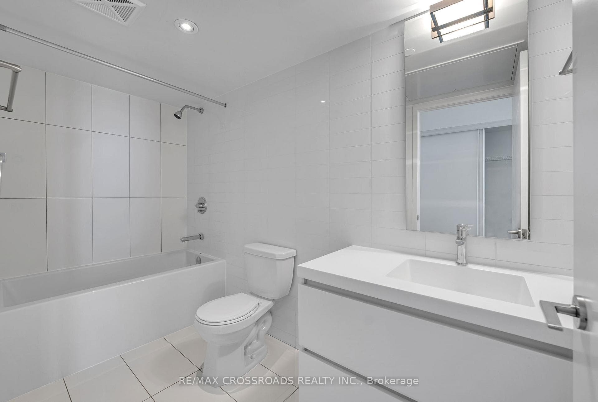 75 Queens Wharf Road Unit 3901 photo 22