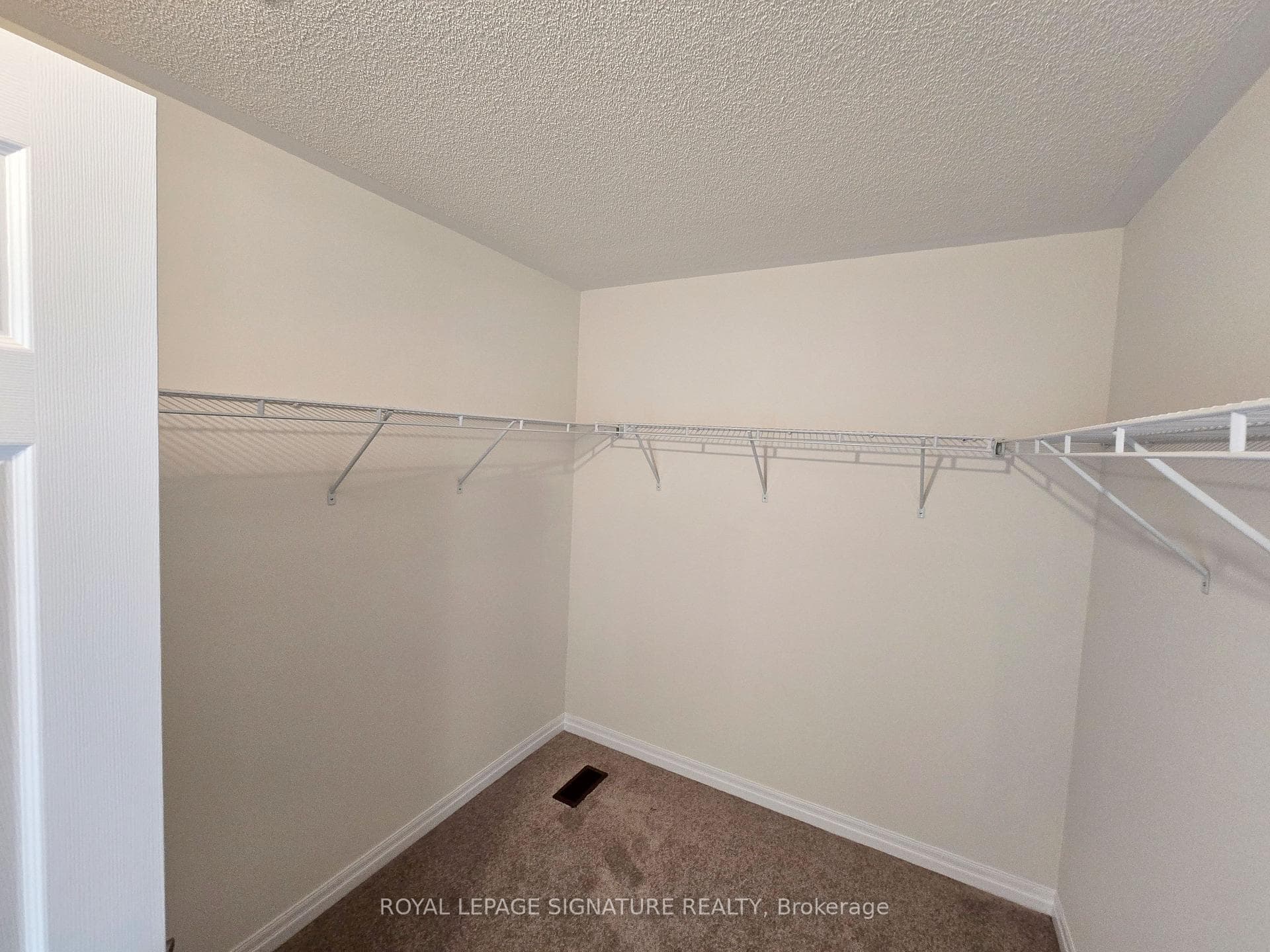 175 Flood Avenue photo 12