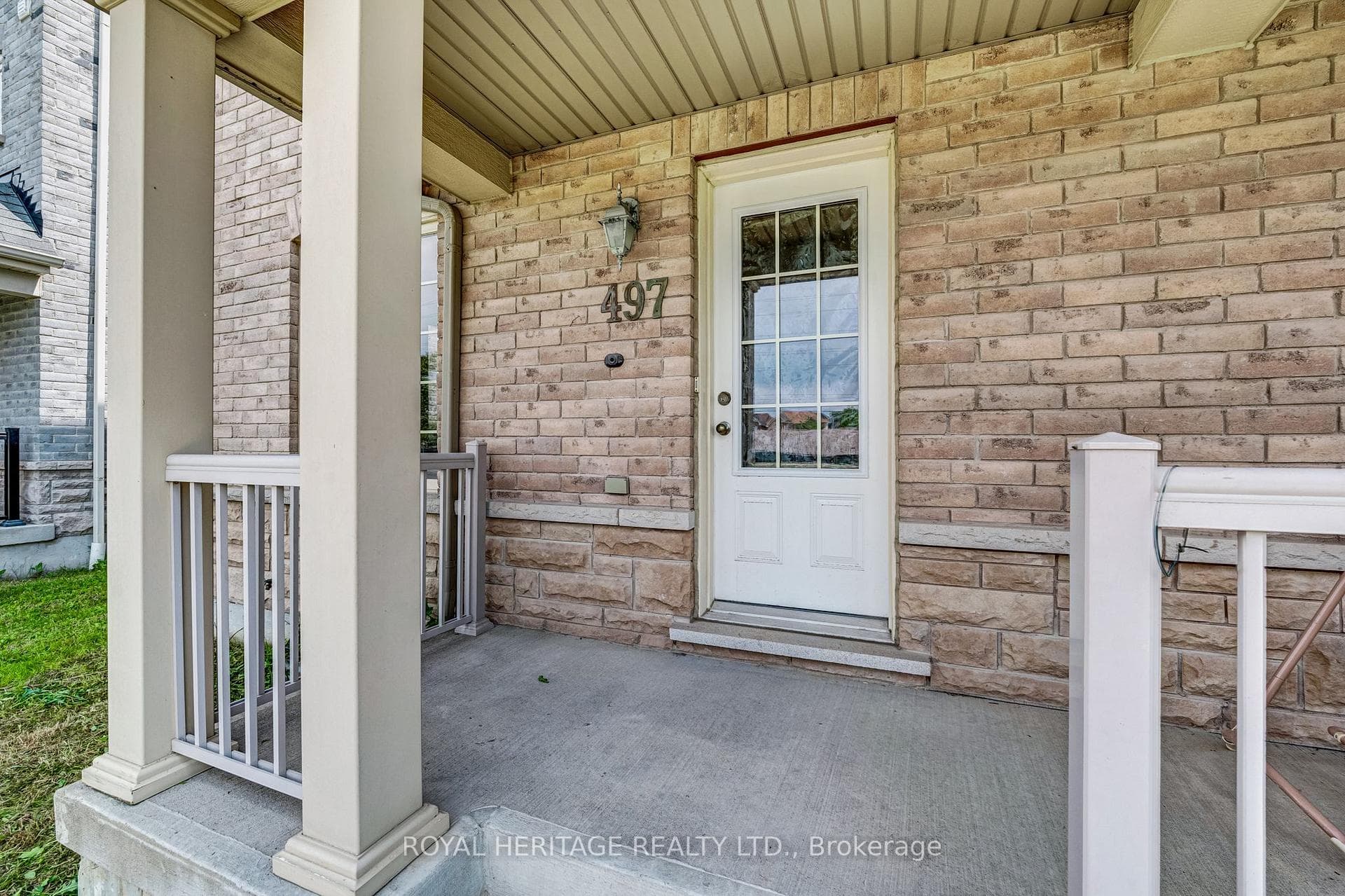 497 Rossland Road photo 24