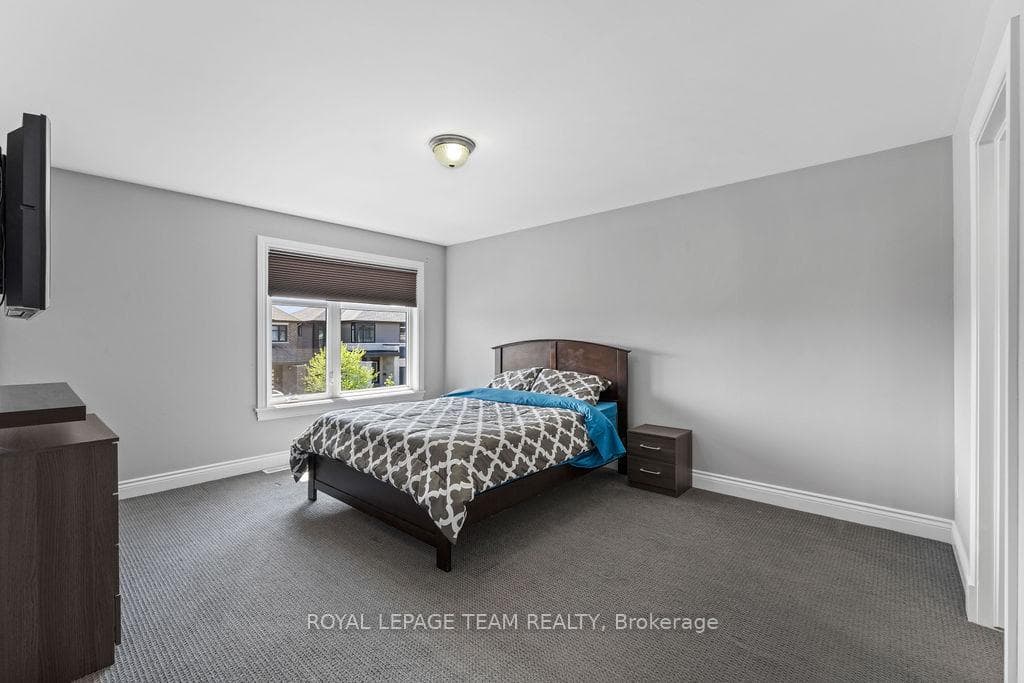 96 Palfrey Way photo 32