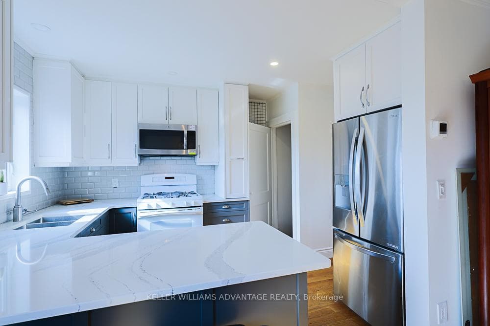 67 Oakcrest Avenue photo 6