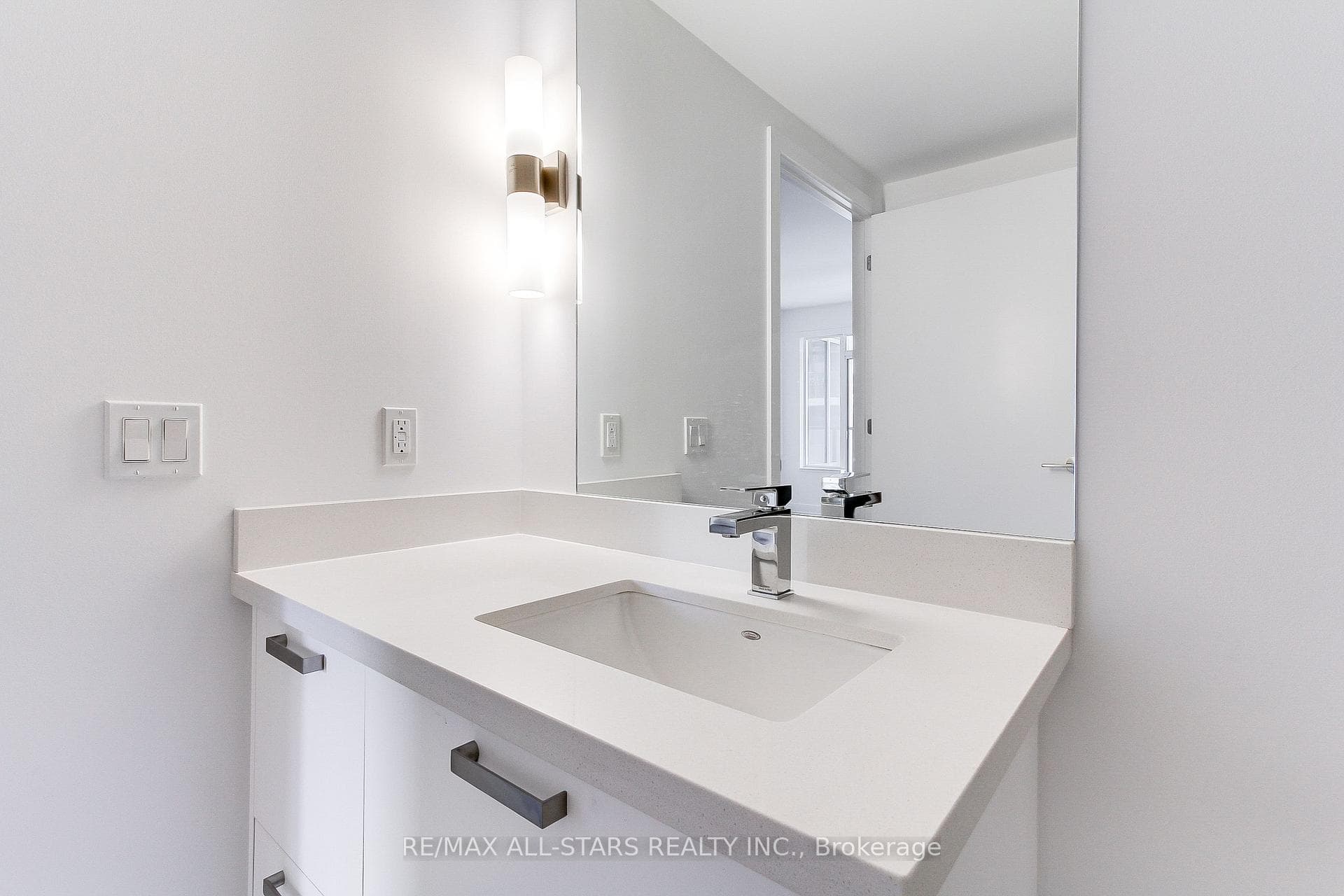 2 Teagarden Court Unit 303 photo 24