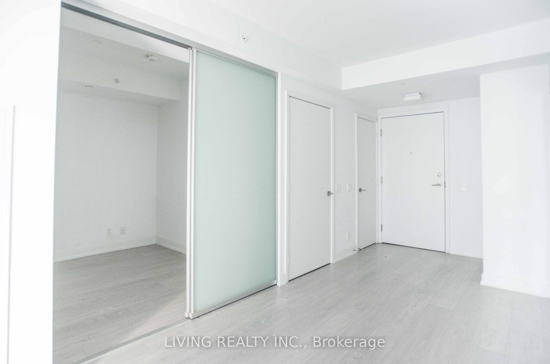 181 Dundas Street Unit 1102 photo 9