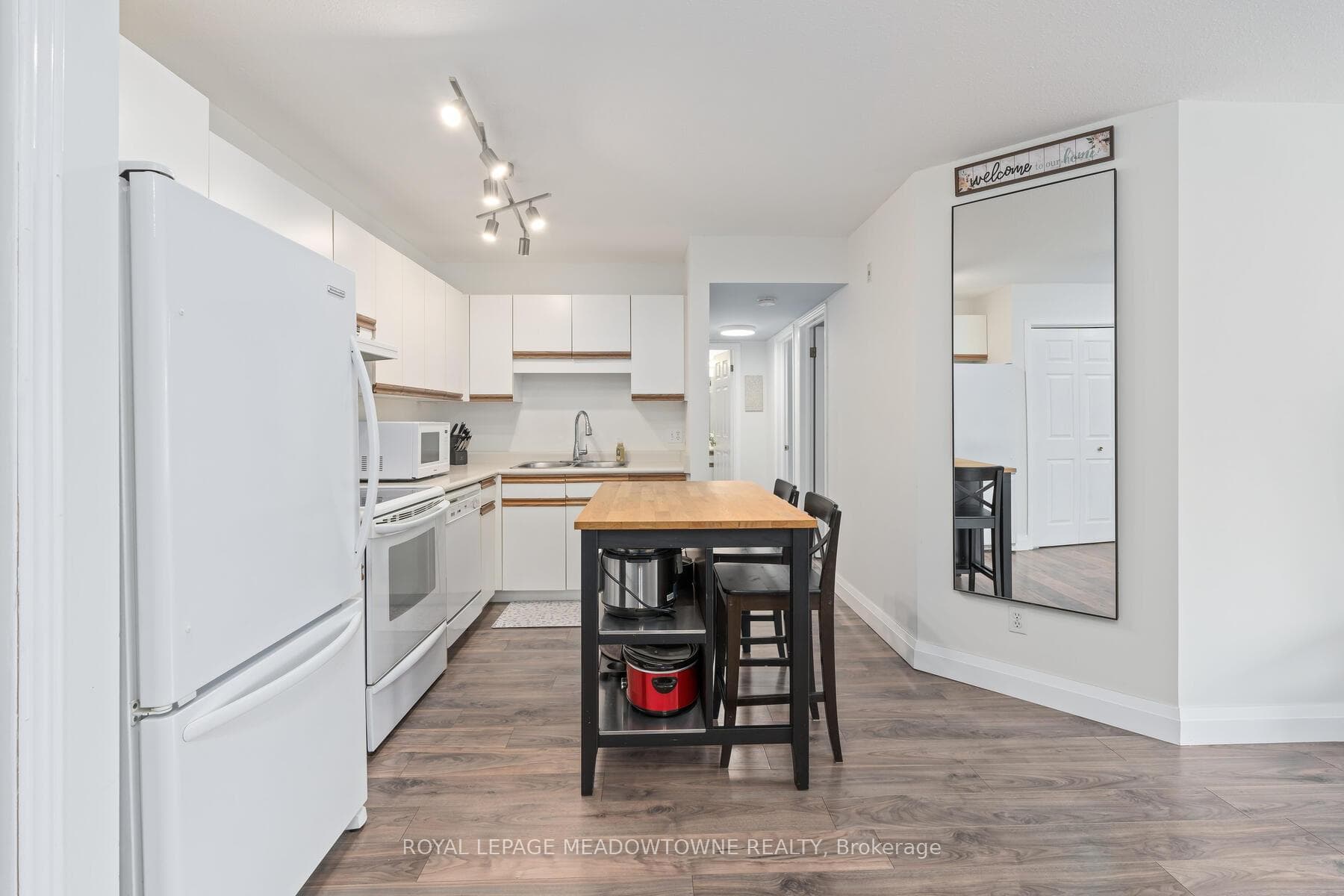 264 Alma Street Unit 301 photo 8