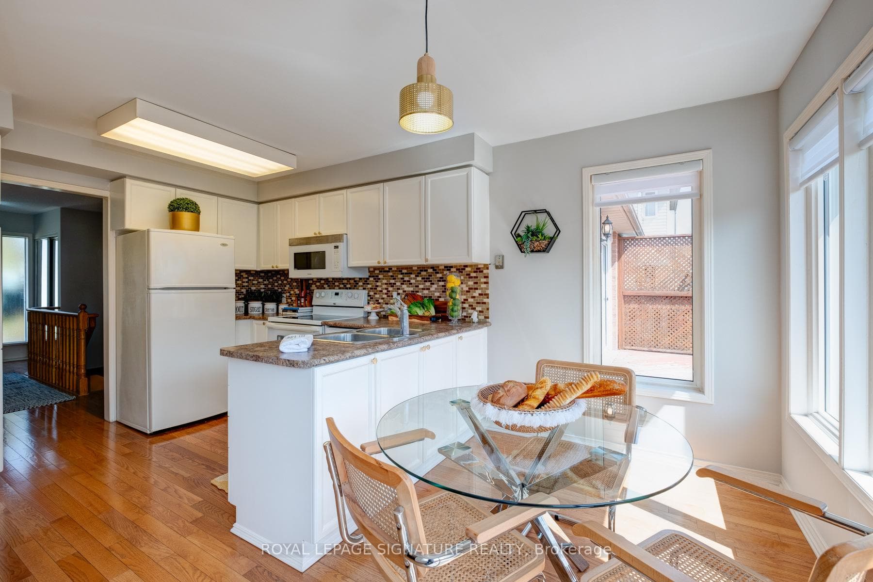 3 Merryfield Court photo 17