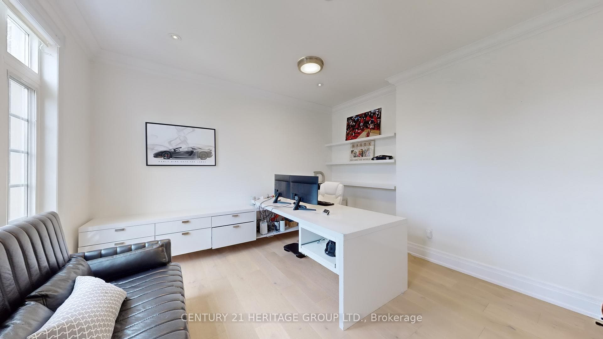 109 Pondview Road photo 19