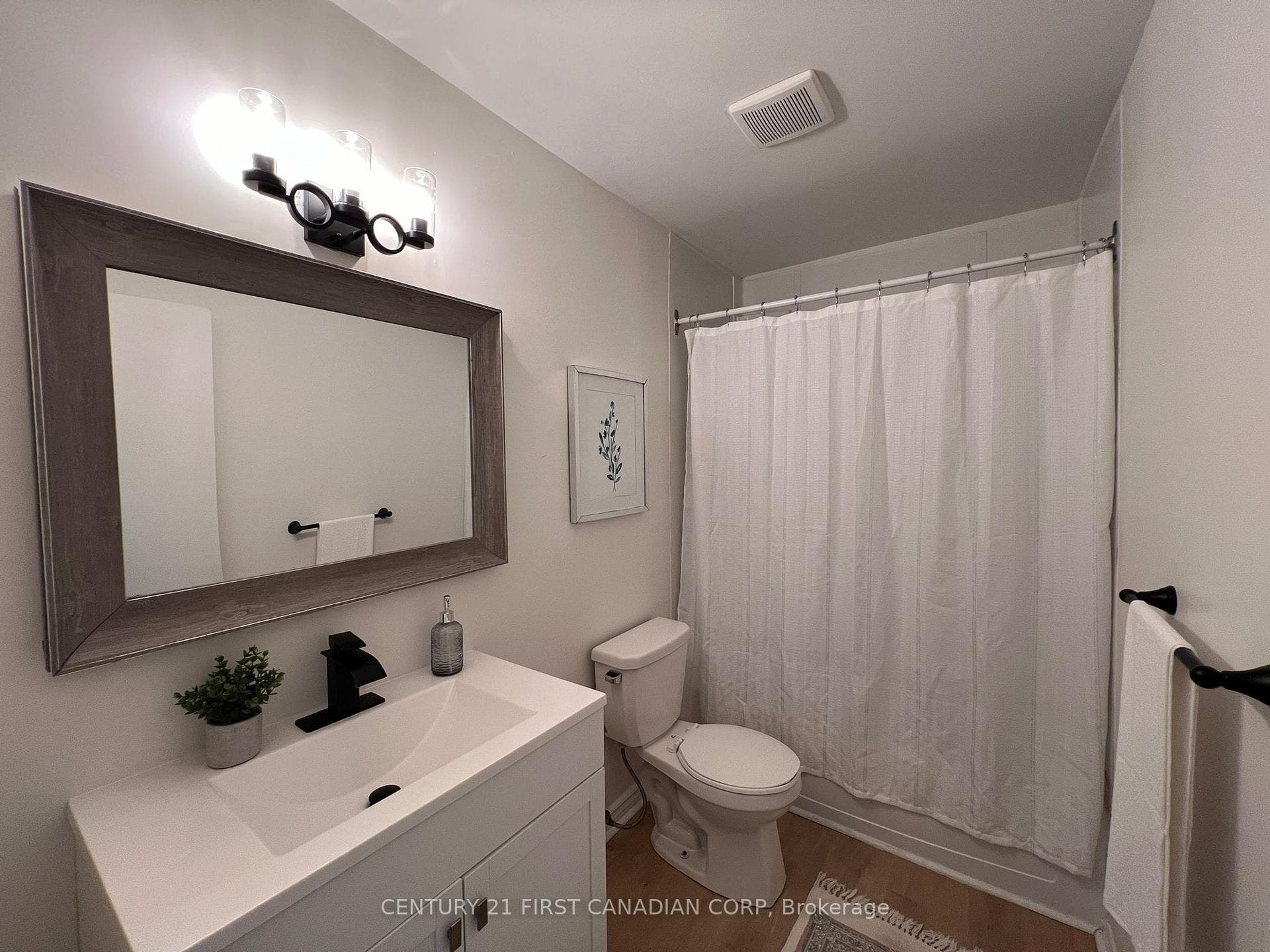 189 Boullee Street Unit 18 photo 27