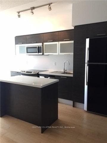 386 Yonge Street Unit 3504 photo 13