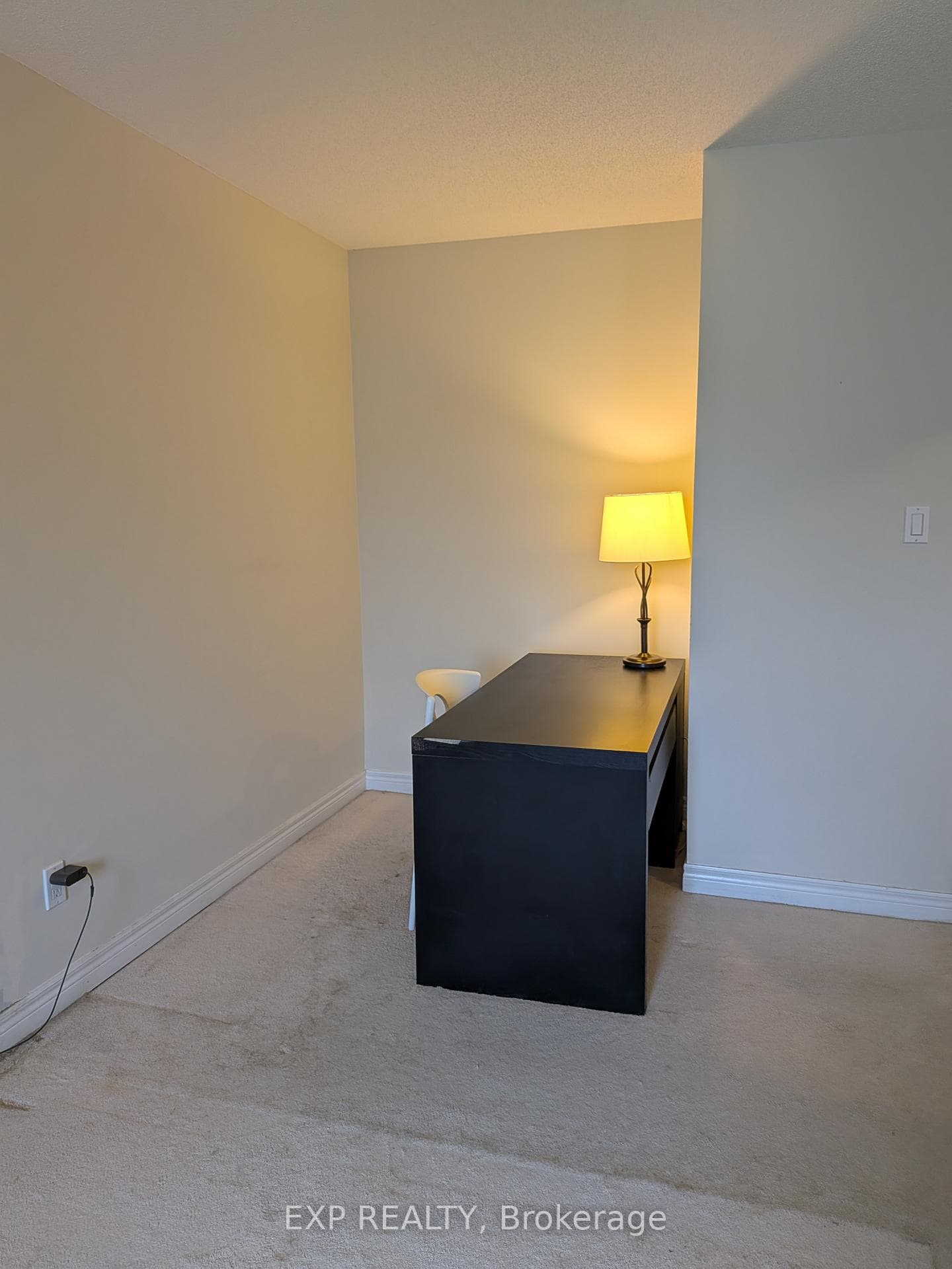 2280 Baronwood Drive Unit 32 photo 21