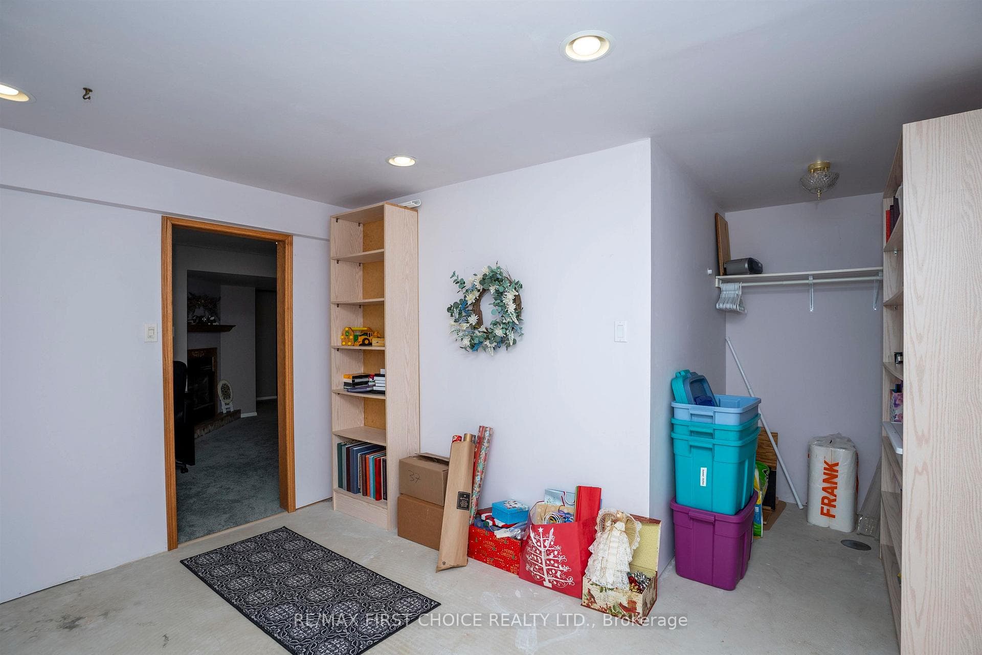 225 FLAMINGO DR photo 32
