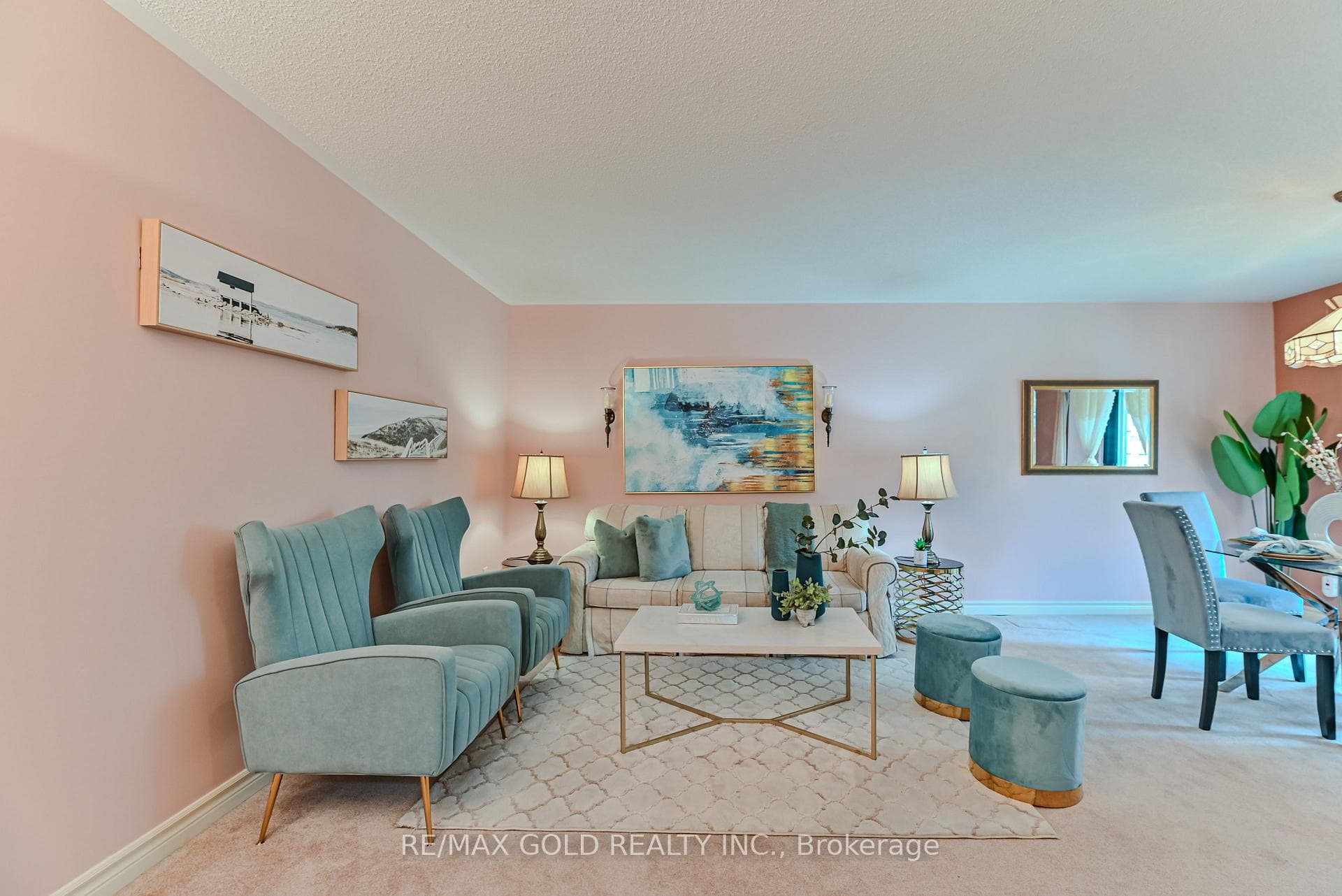 40 Dovesong Drive photo 2