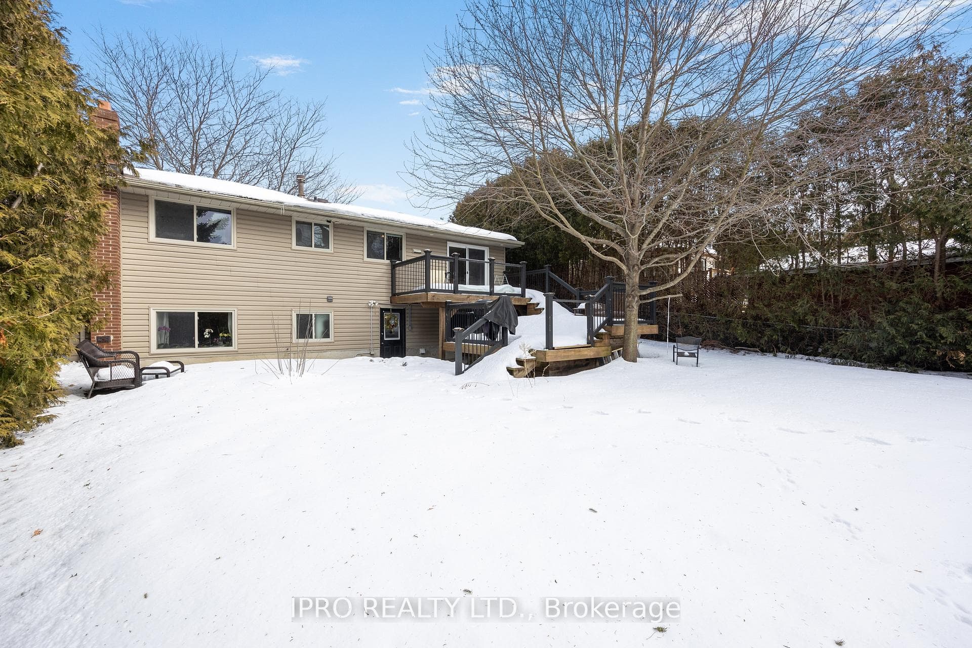 504 Stewart Street photo 22