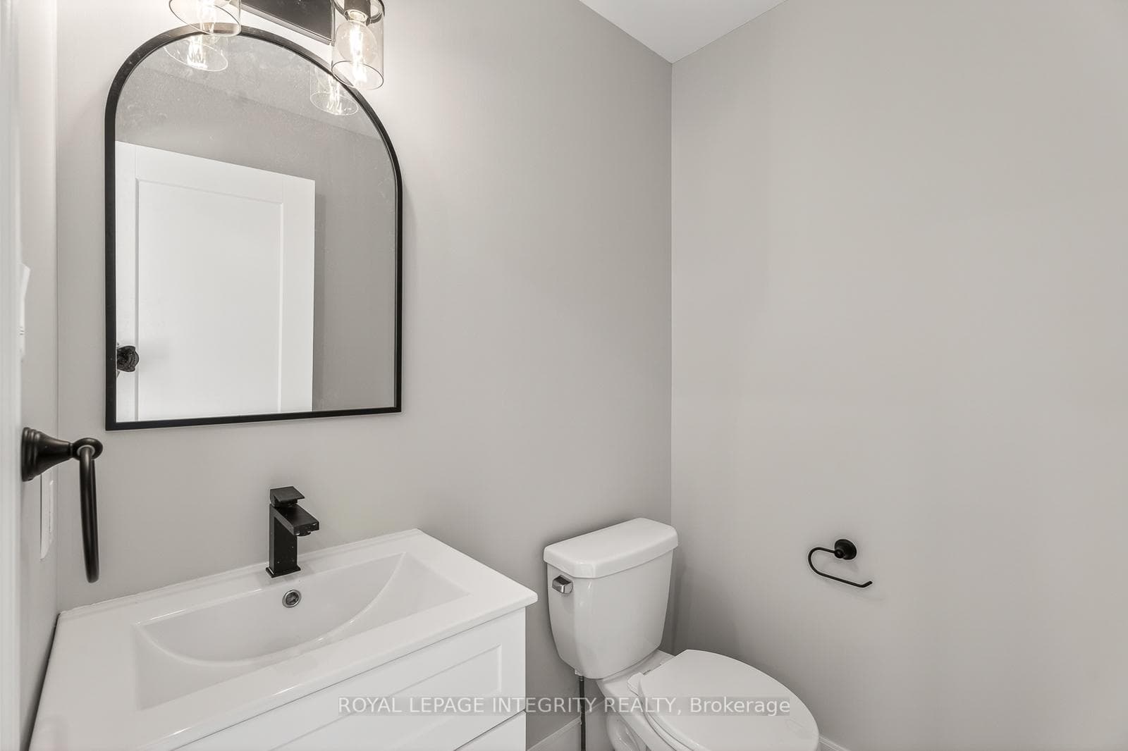169 Desmond Trudeau Drive photo 12