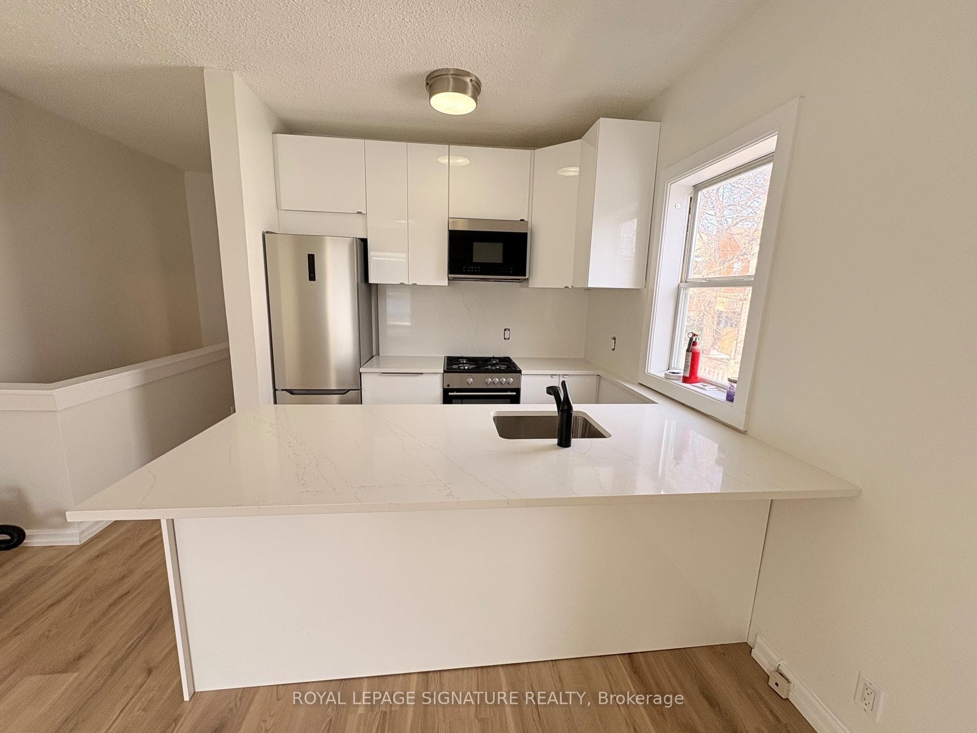 62 Allen Avenue Unit 2nd Floor photo 10