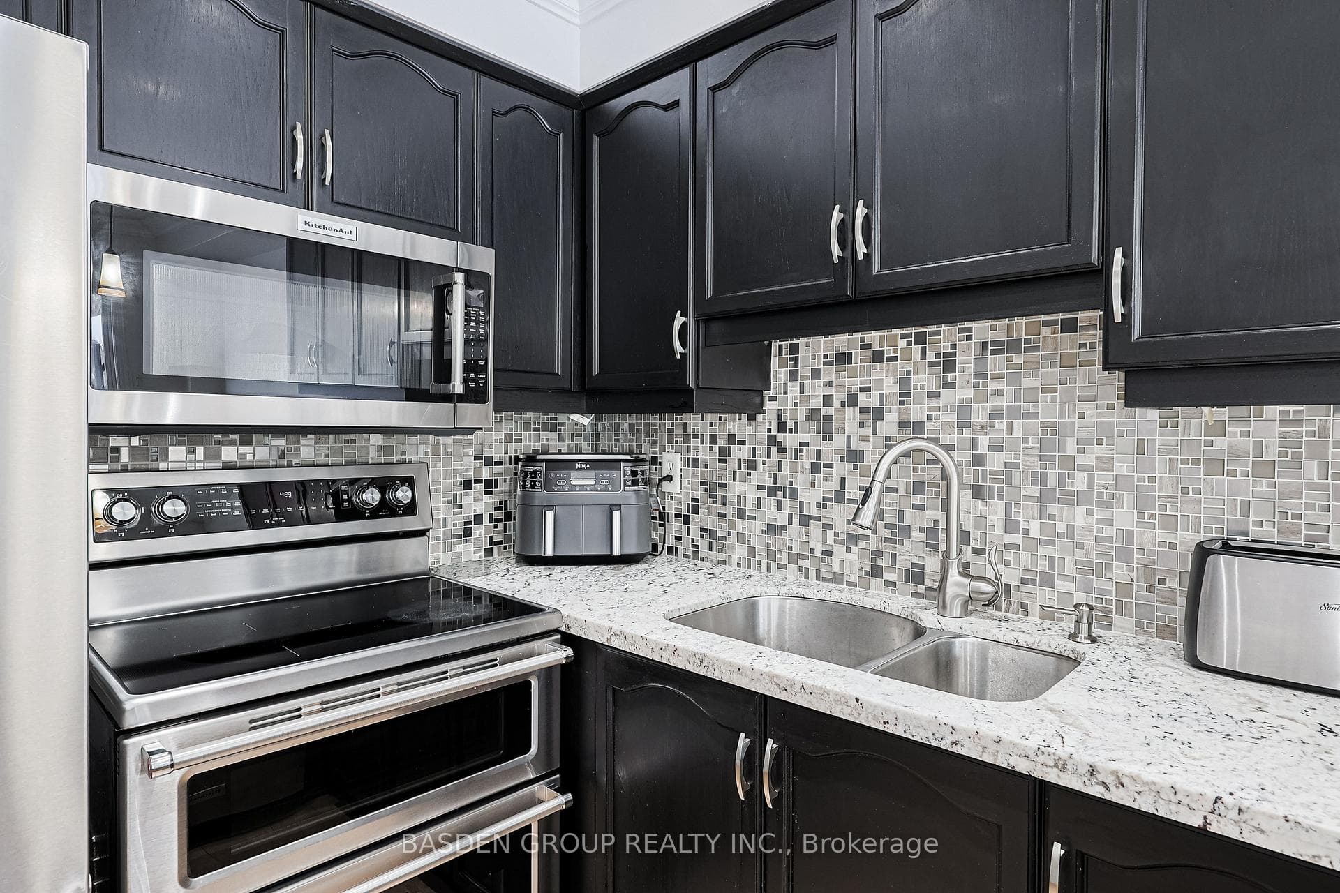 238 Esther Drive photo 18