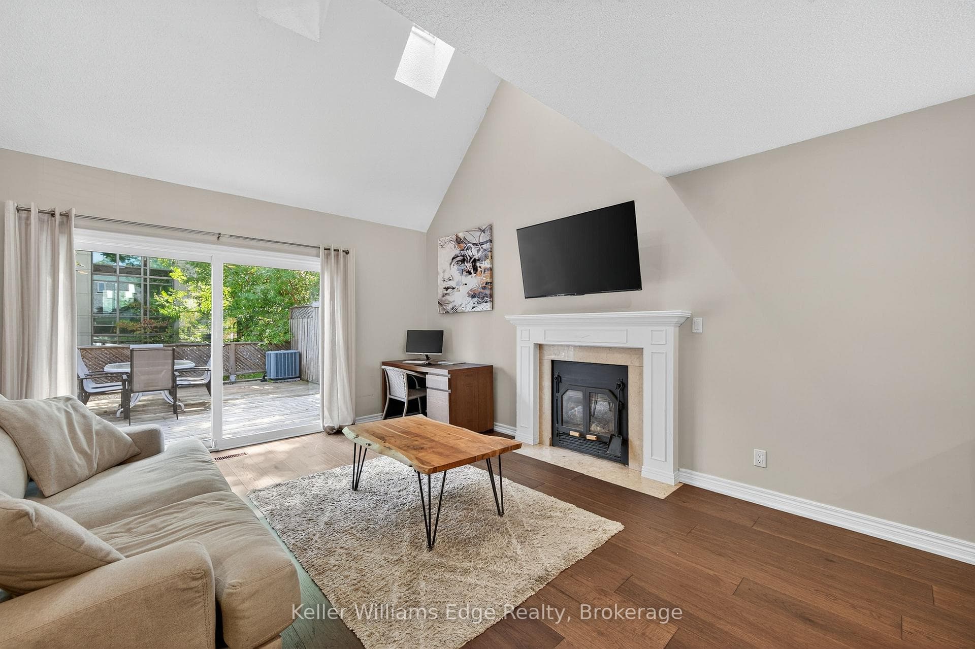 2410 Marine Drive photo 11