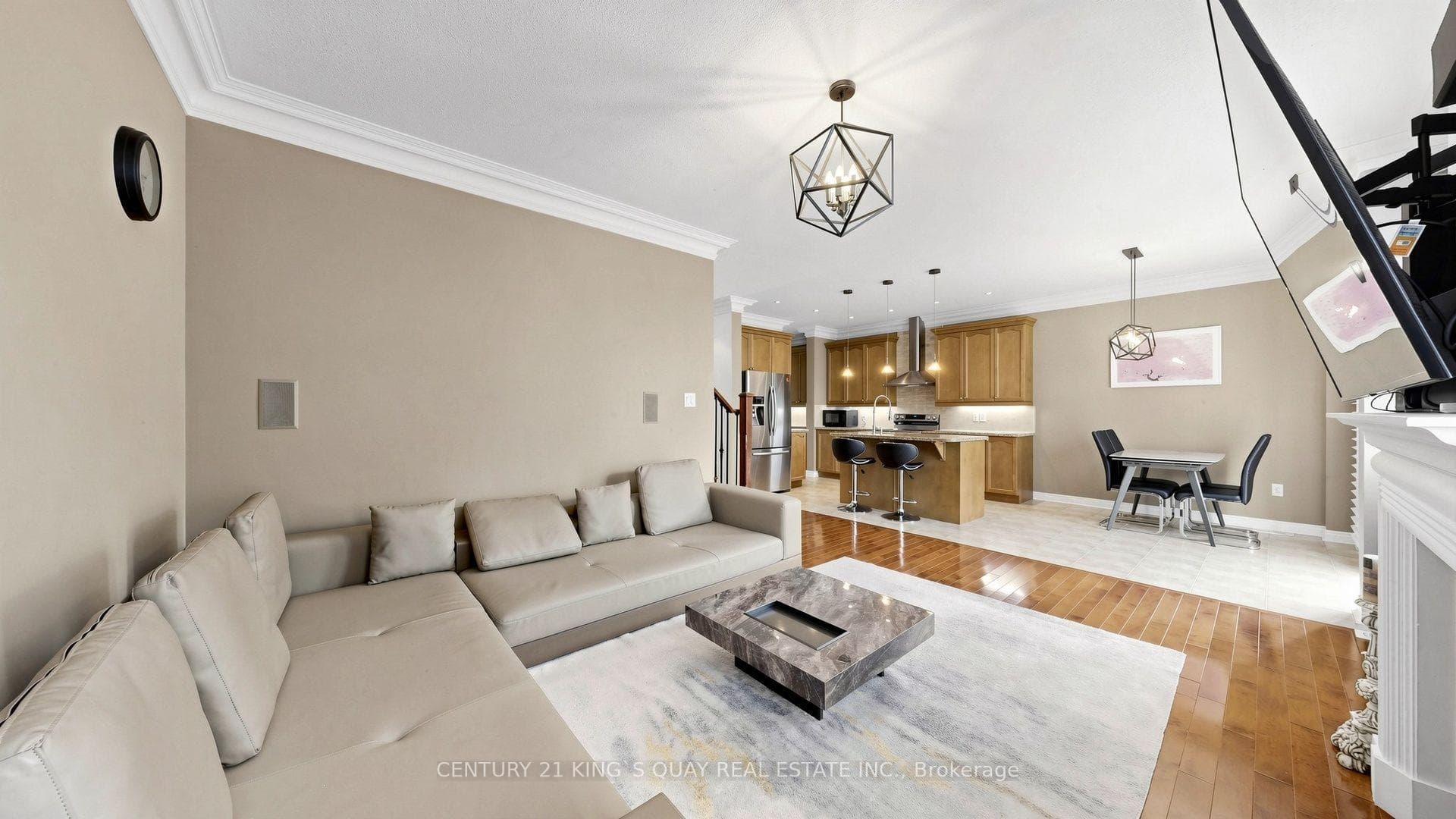 22 Hislop Drive photo 12
