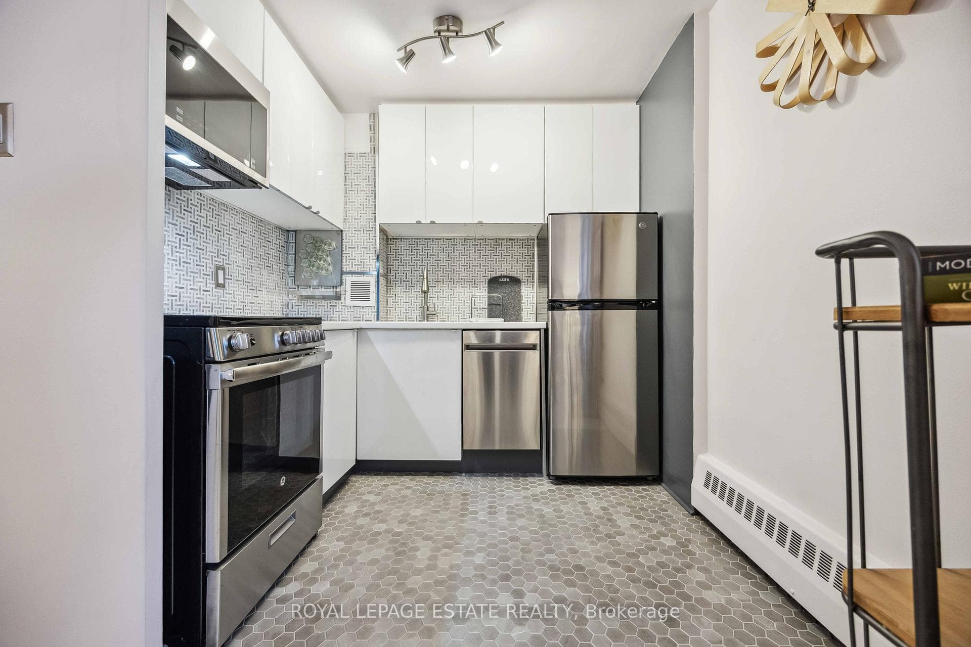 21 Dale Avenue Unit 605 photo 11