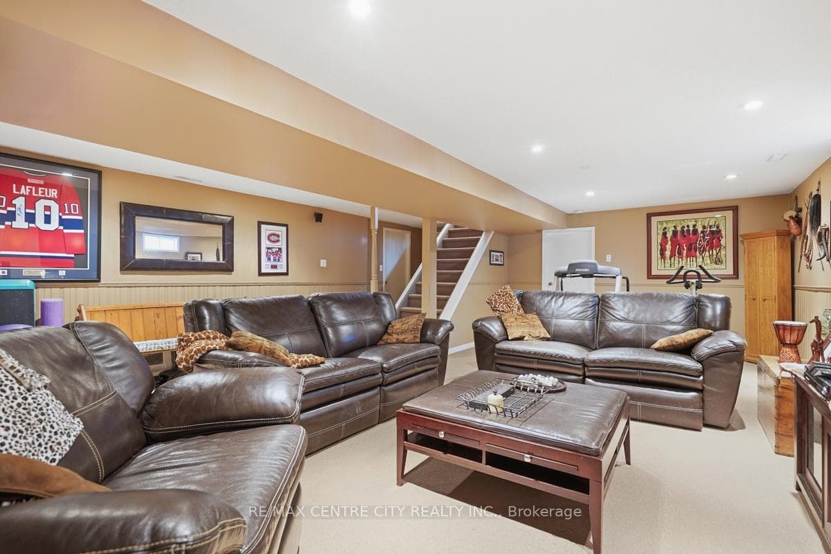 264 Blue Forest Place photo 35