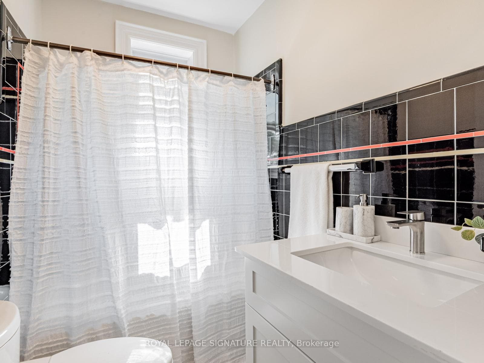 288 Arlington Avenue photo 21