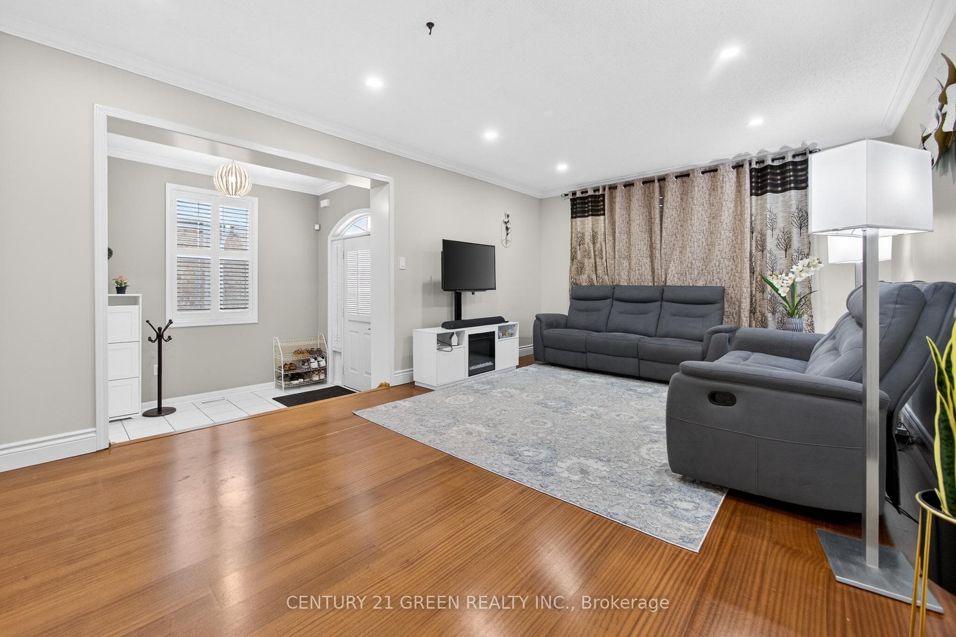 1666 Allan Crescent photo 10