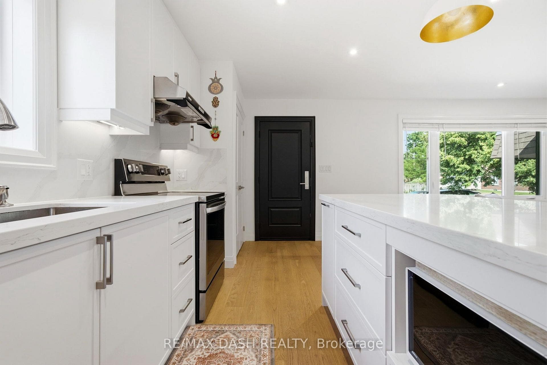 111 Gorman Park Road photo 12