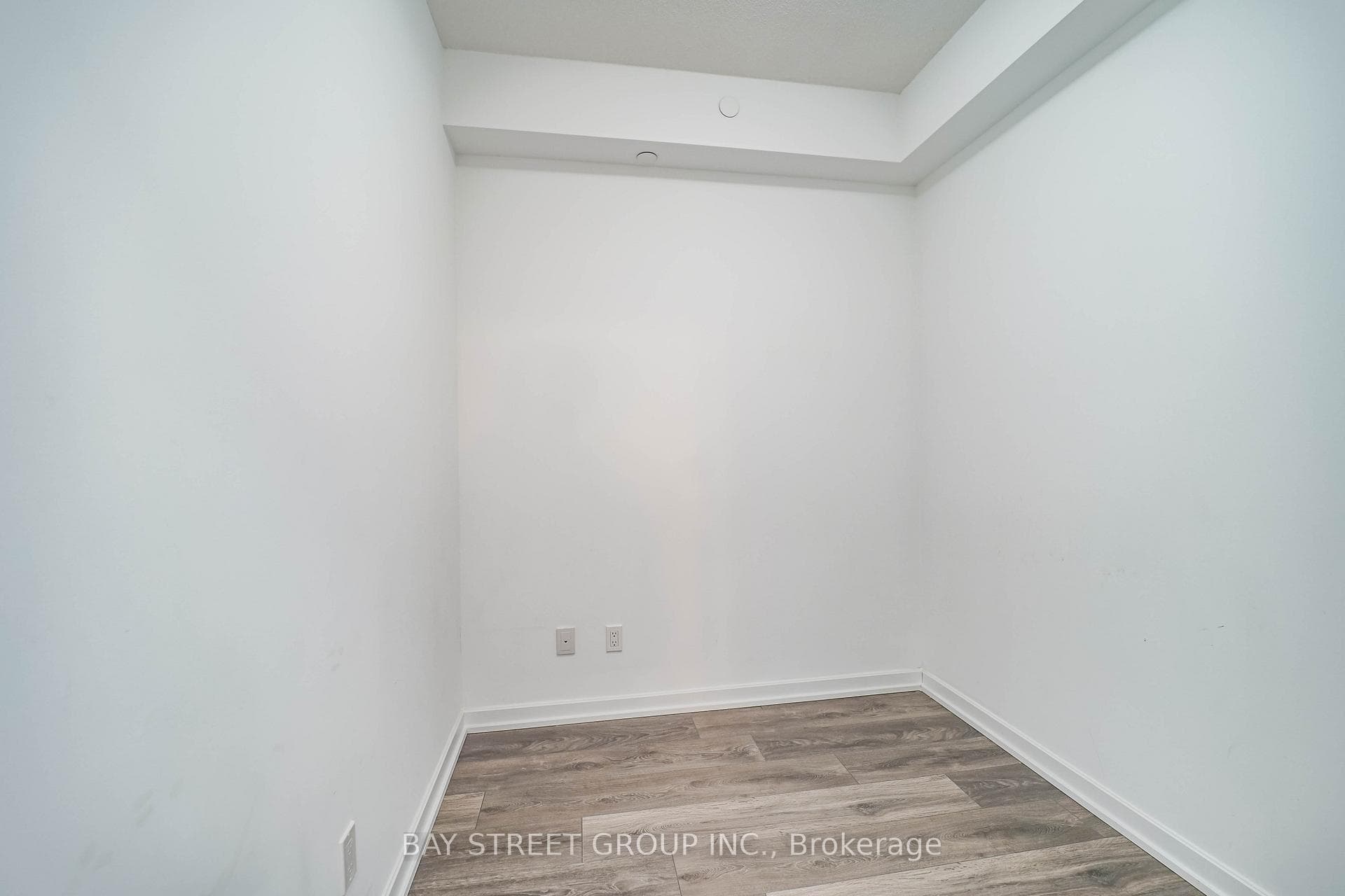 32 Forest Manor Road Unit 1309 photo 8