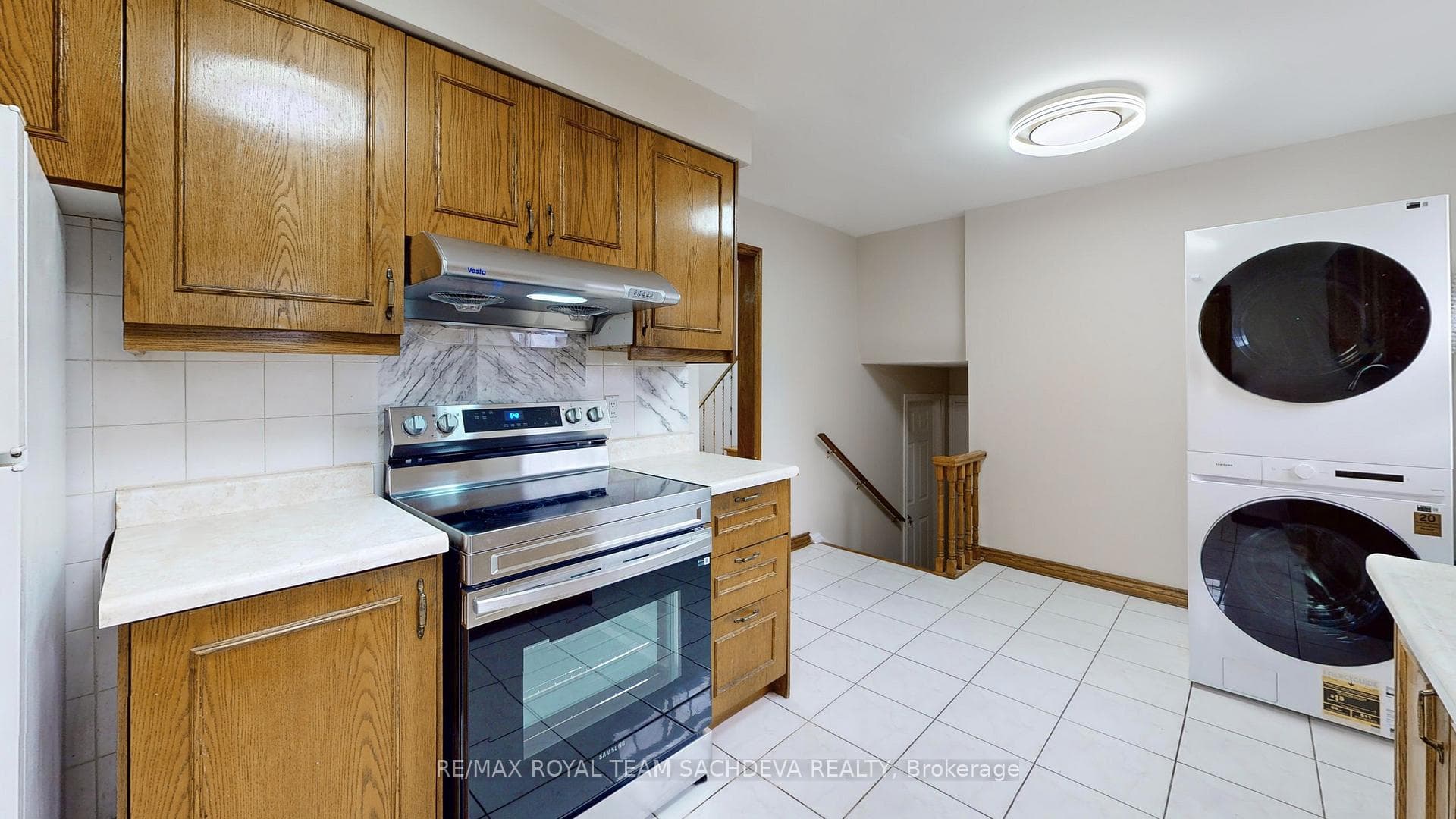 63 Bobmar Road Unit Upper photo 8