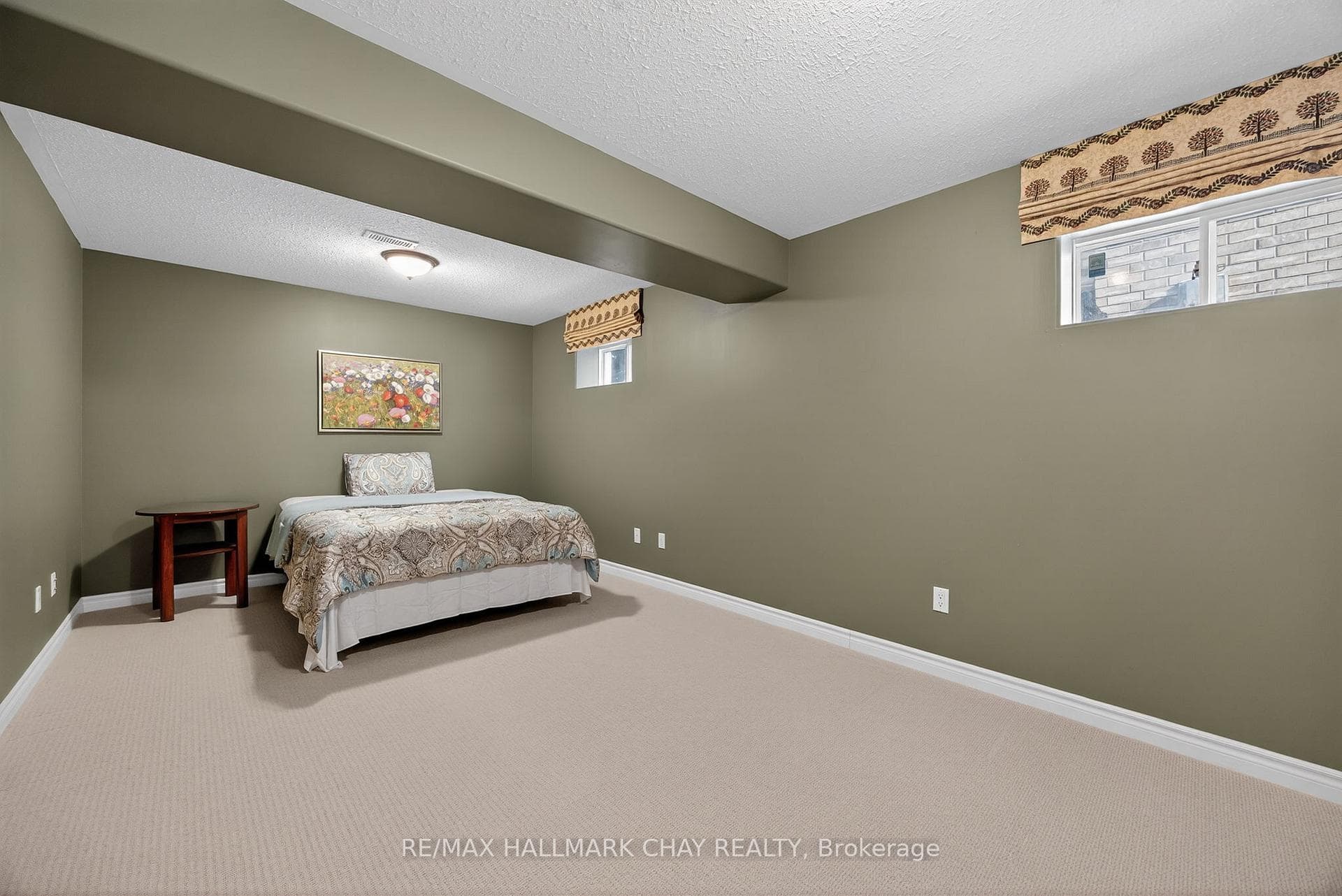 16 Stapleton Place photo 28
