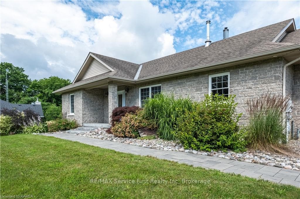 2548 SANDS Road photo 5
