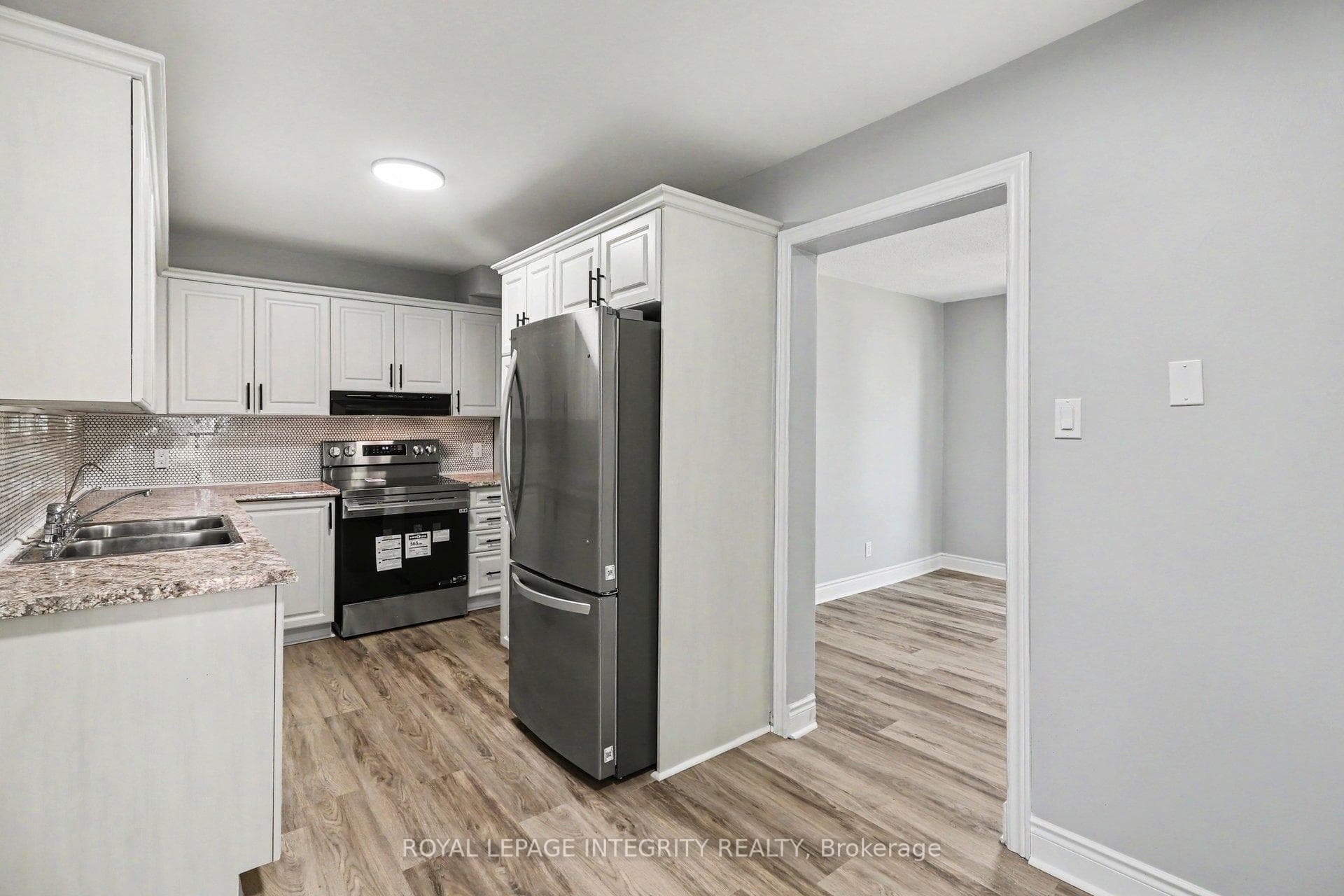 1511 Thurlow Street photo 10