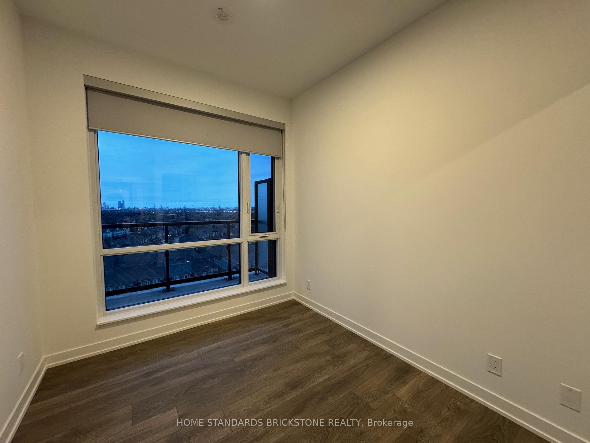 7950 Bathurst Street Unit 1322 photo 6