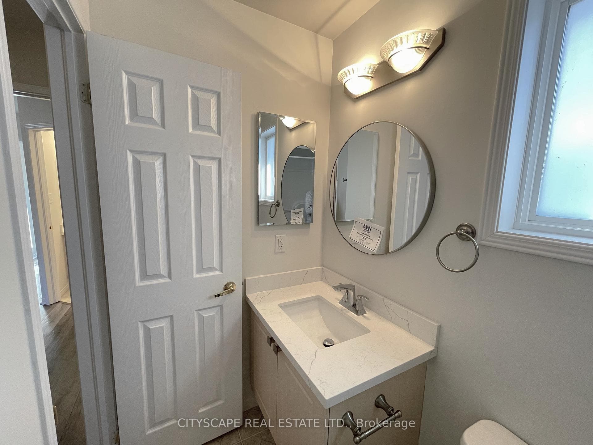 96 Sandringham Drive photo 21