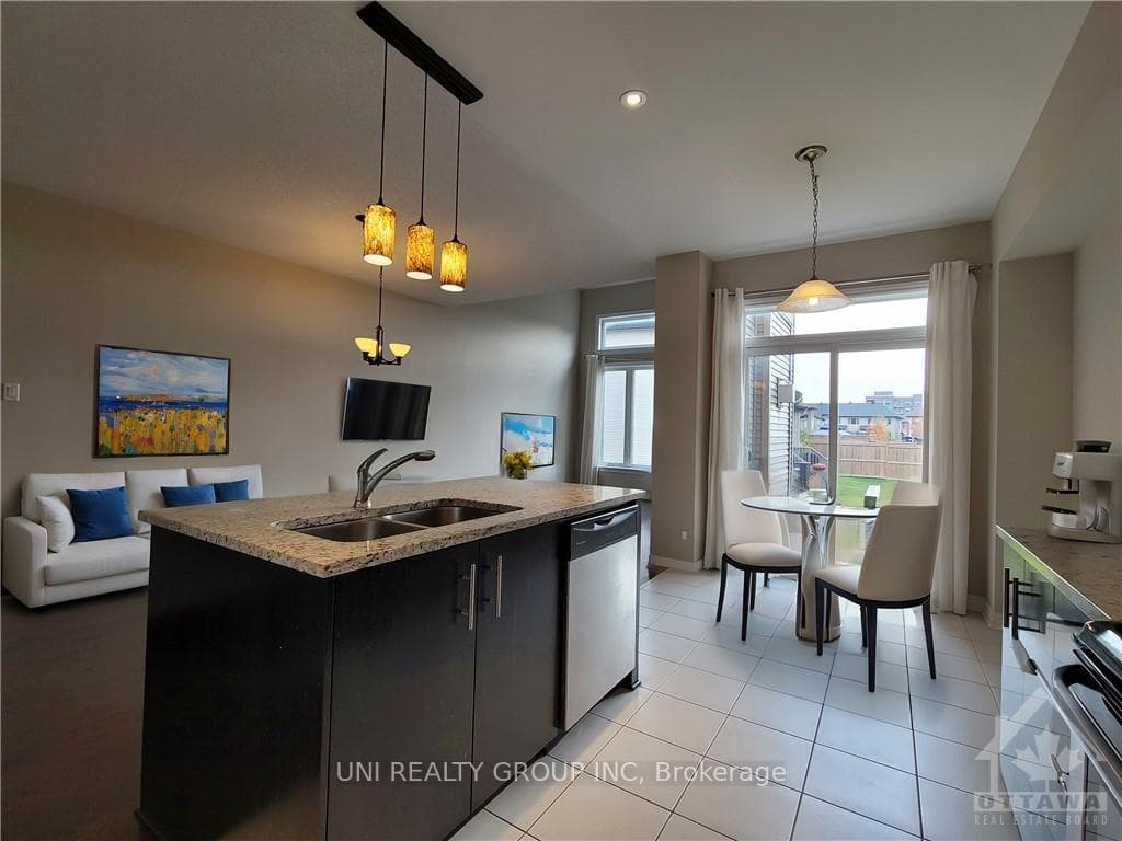 167 POPPLEWELL Crescent photo 15