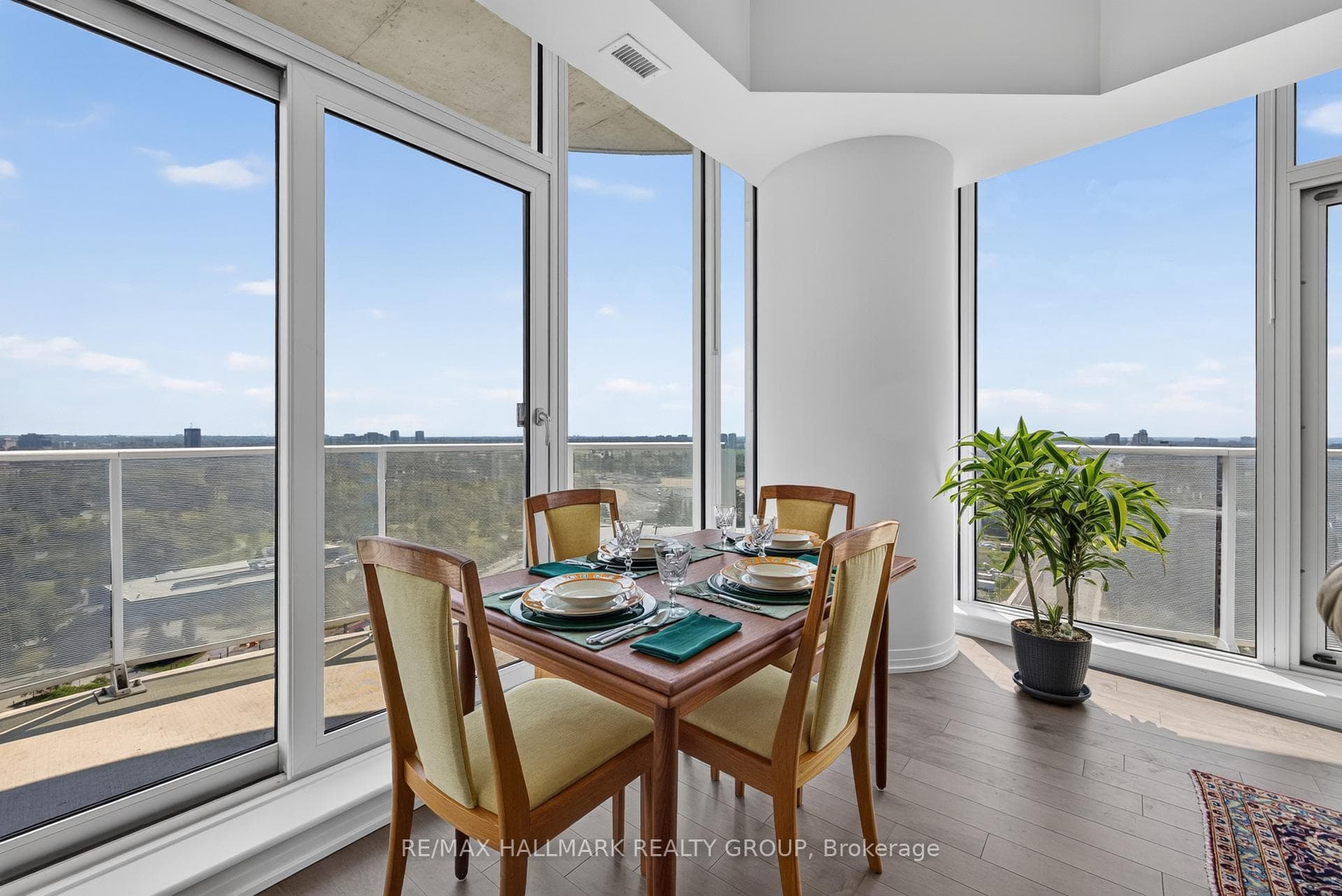 805 Carling Avenue Unit 2404 photo 16