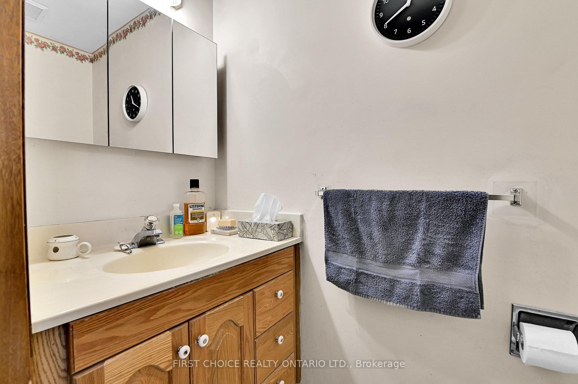 2 piece ensuite bathroom