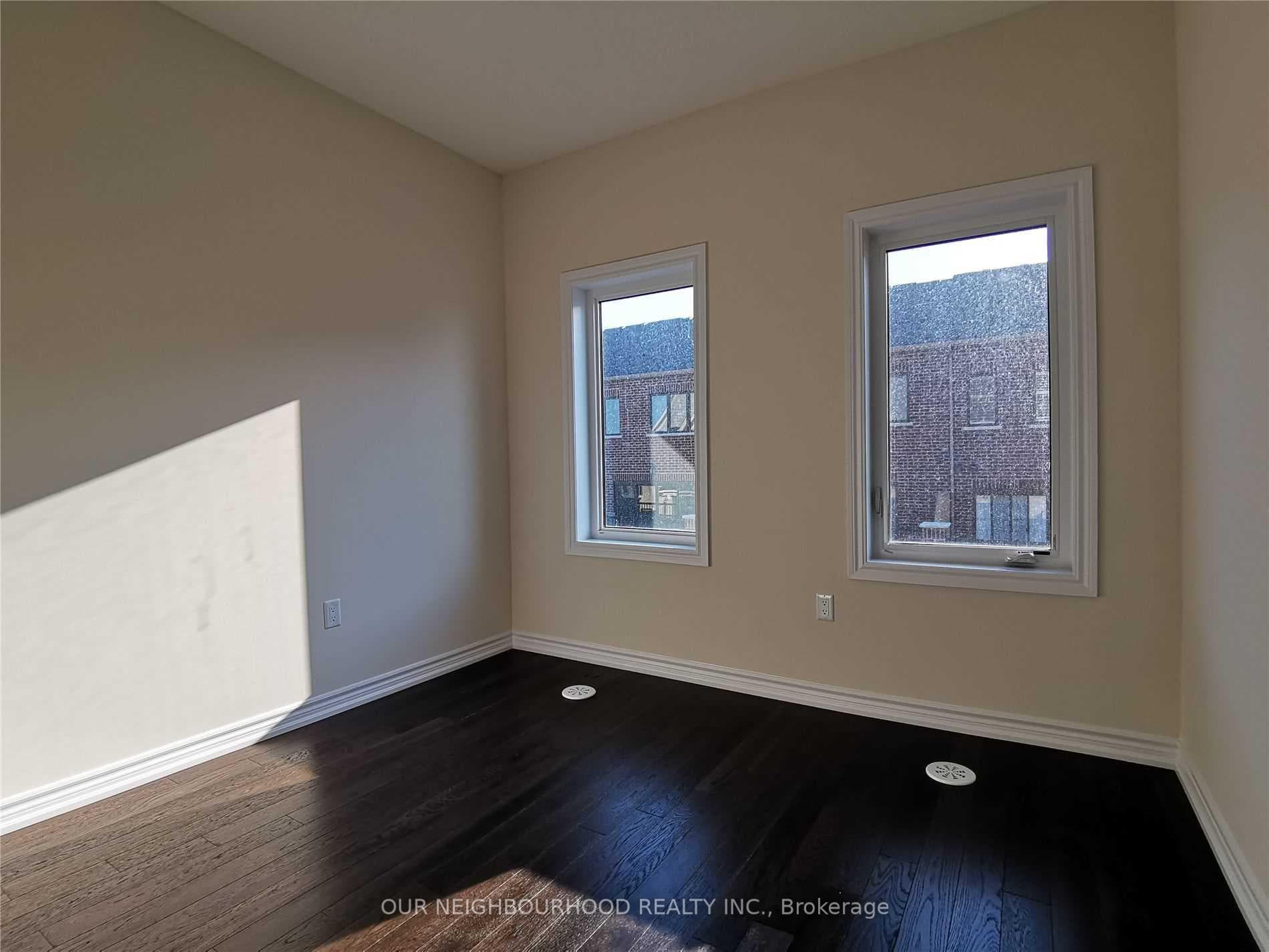 60 Mannar Drive photo 3