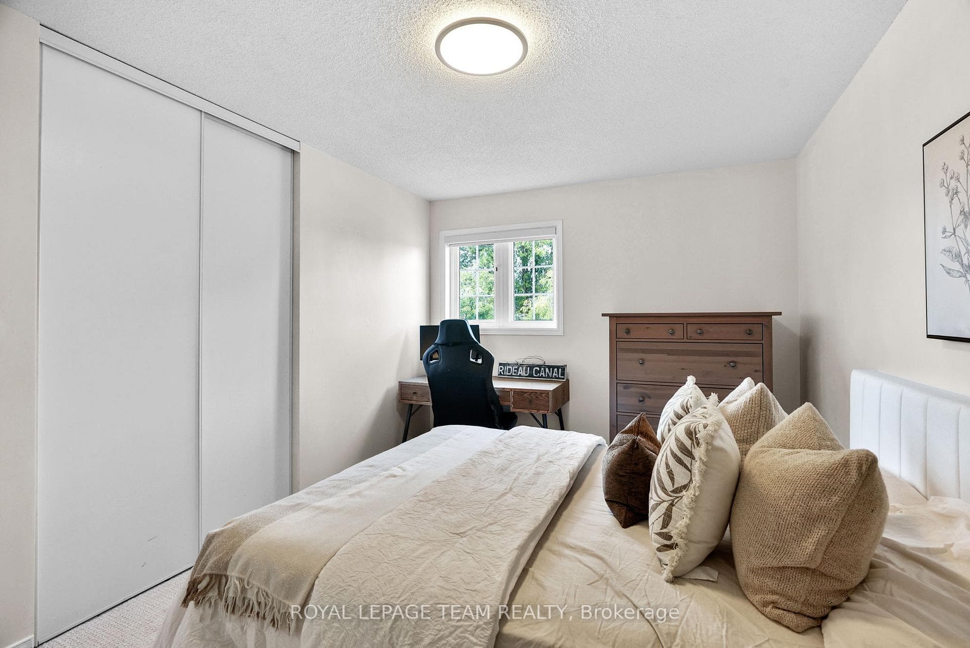 2122 Saunders Avenue photo 26