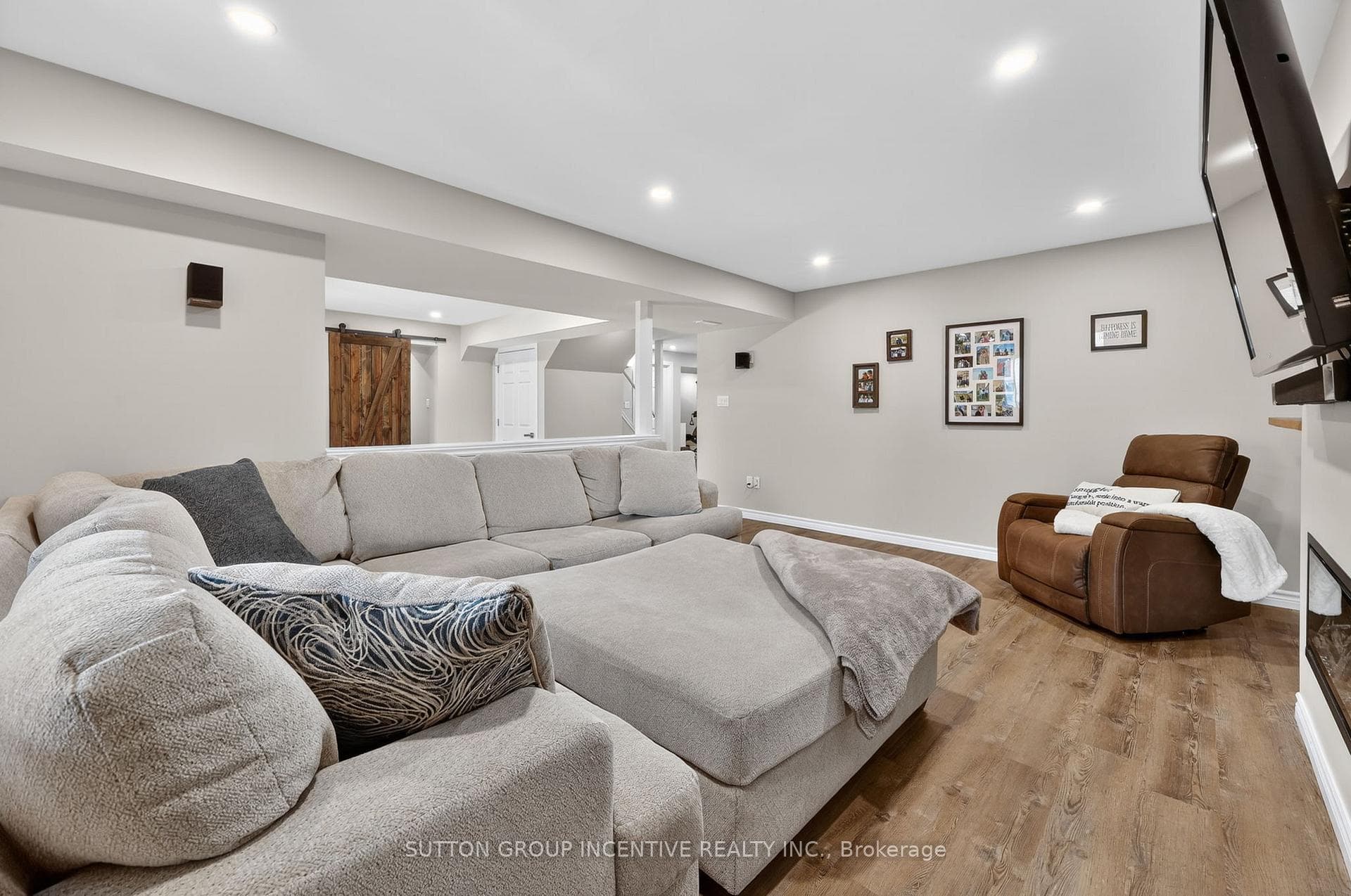 26 Prince Of Wales Drive photo 29