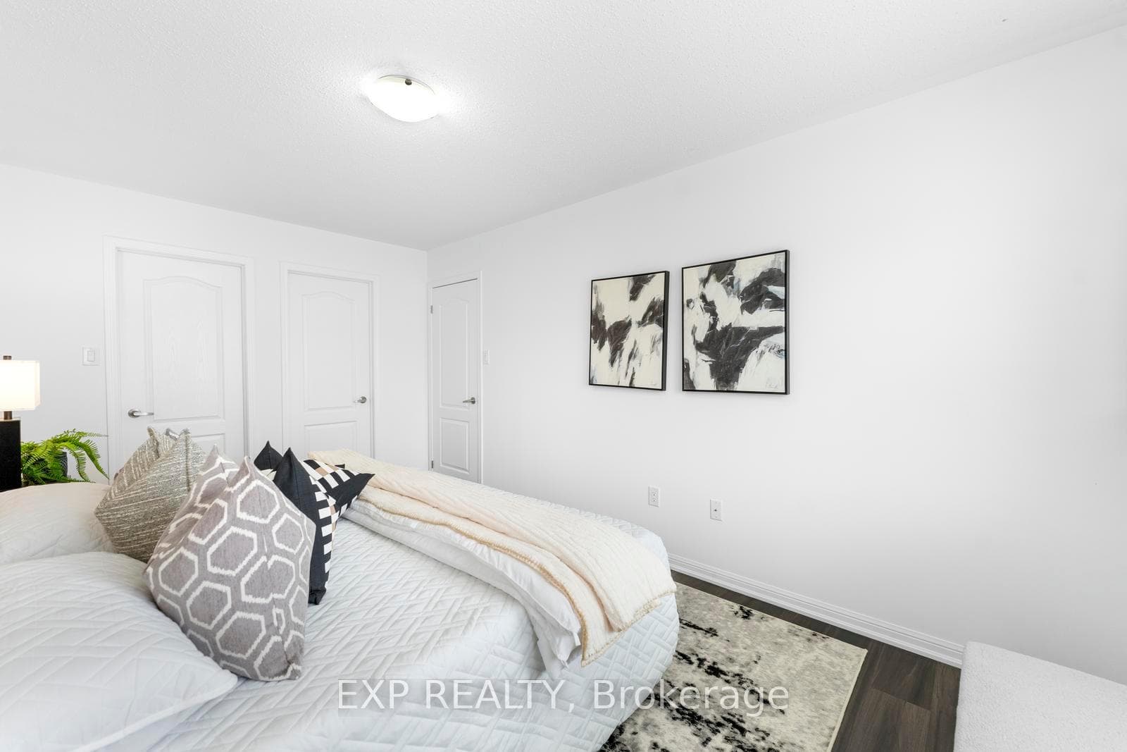 920 Nadalin Heights photo 28