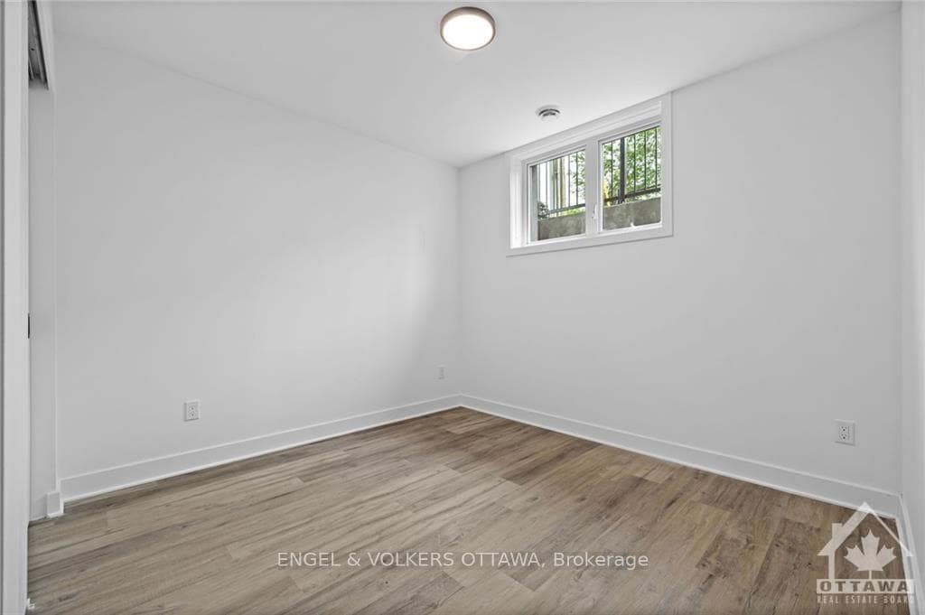 1260 MARENGER Street Unit D photo 20
