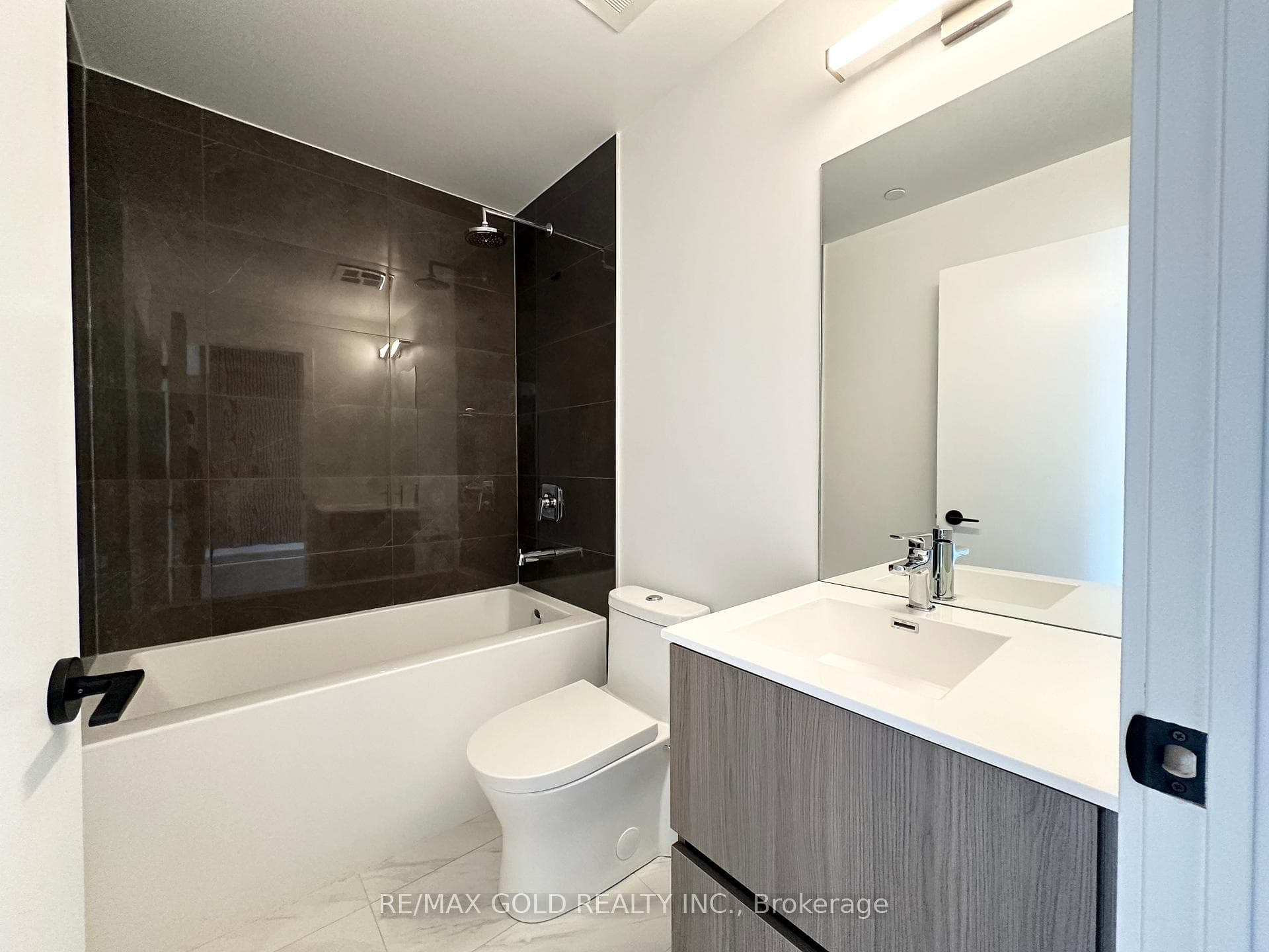 220 Missinnihe Way Unit 414 photo 21
